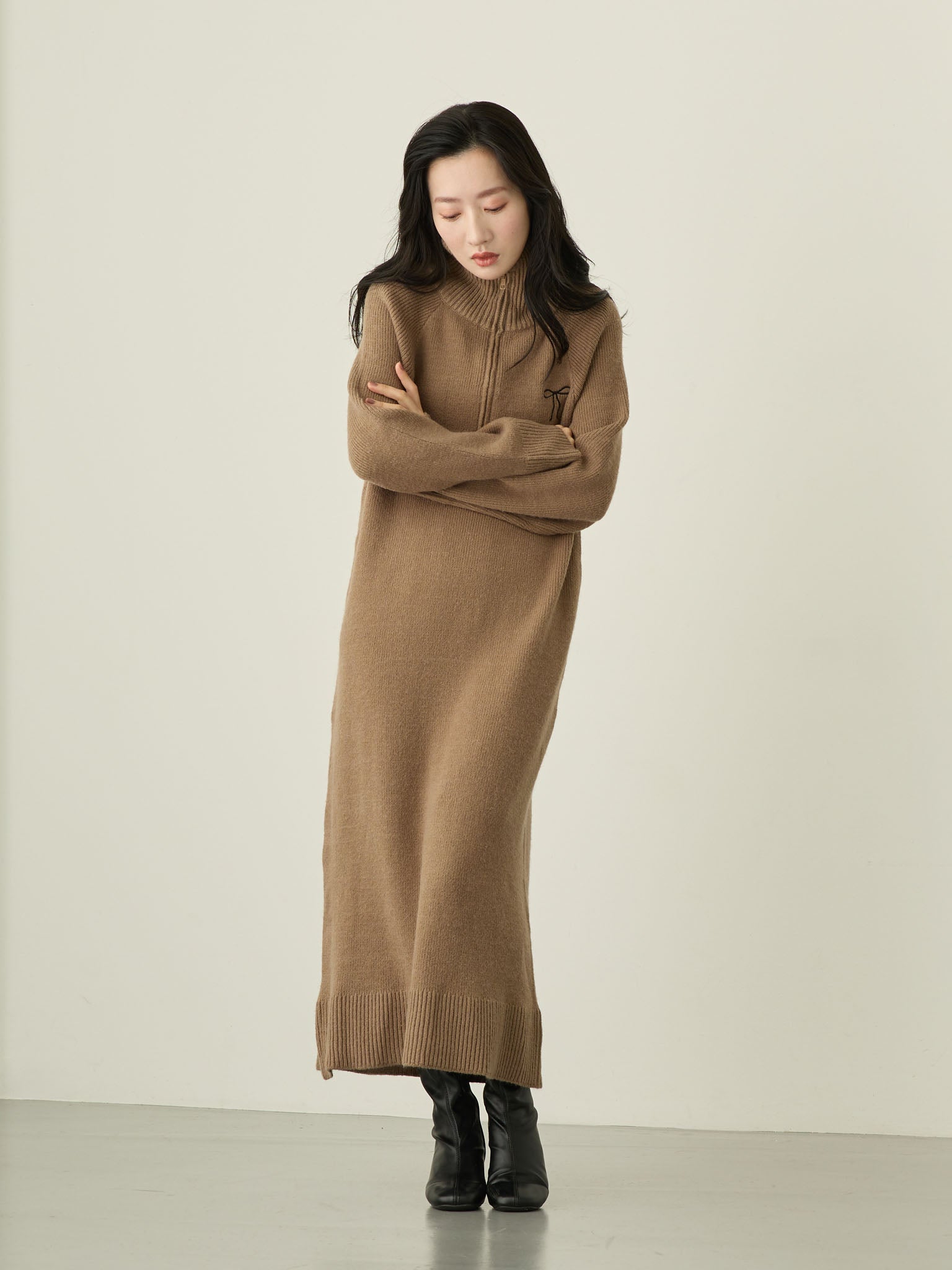 ハーフジップニットワンピース Beige – honono for mom&baby