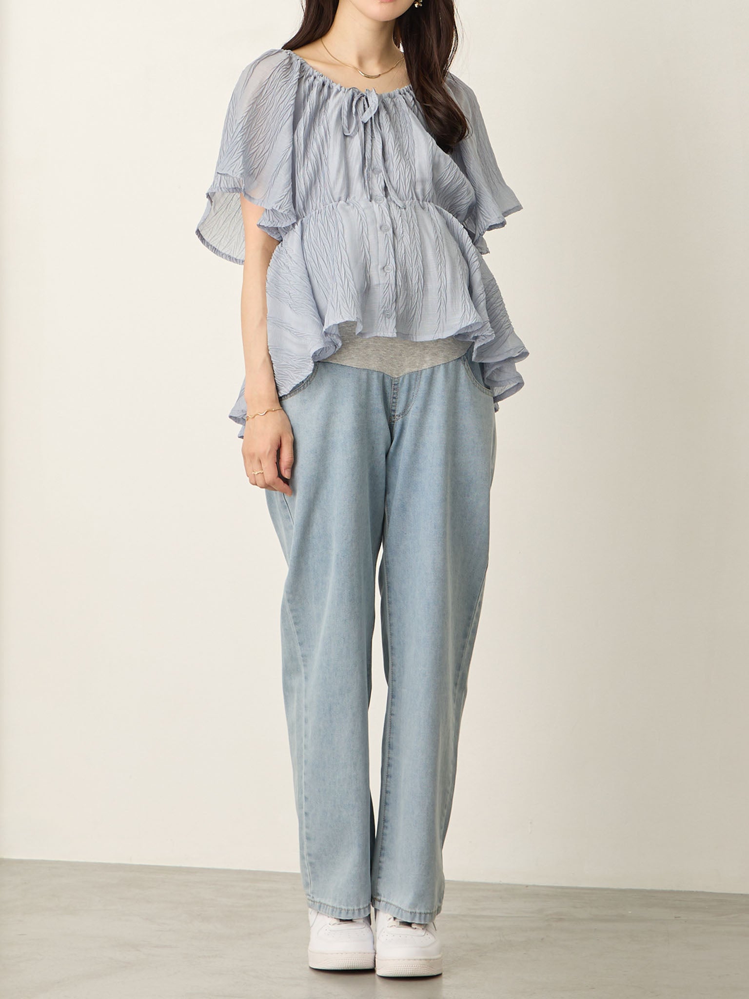 Light blue thin denim long pants