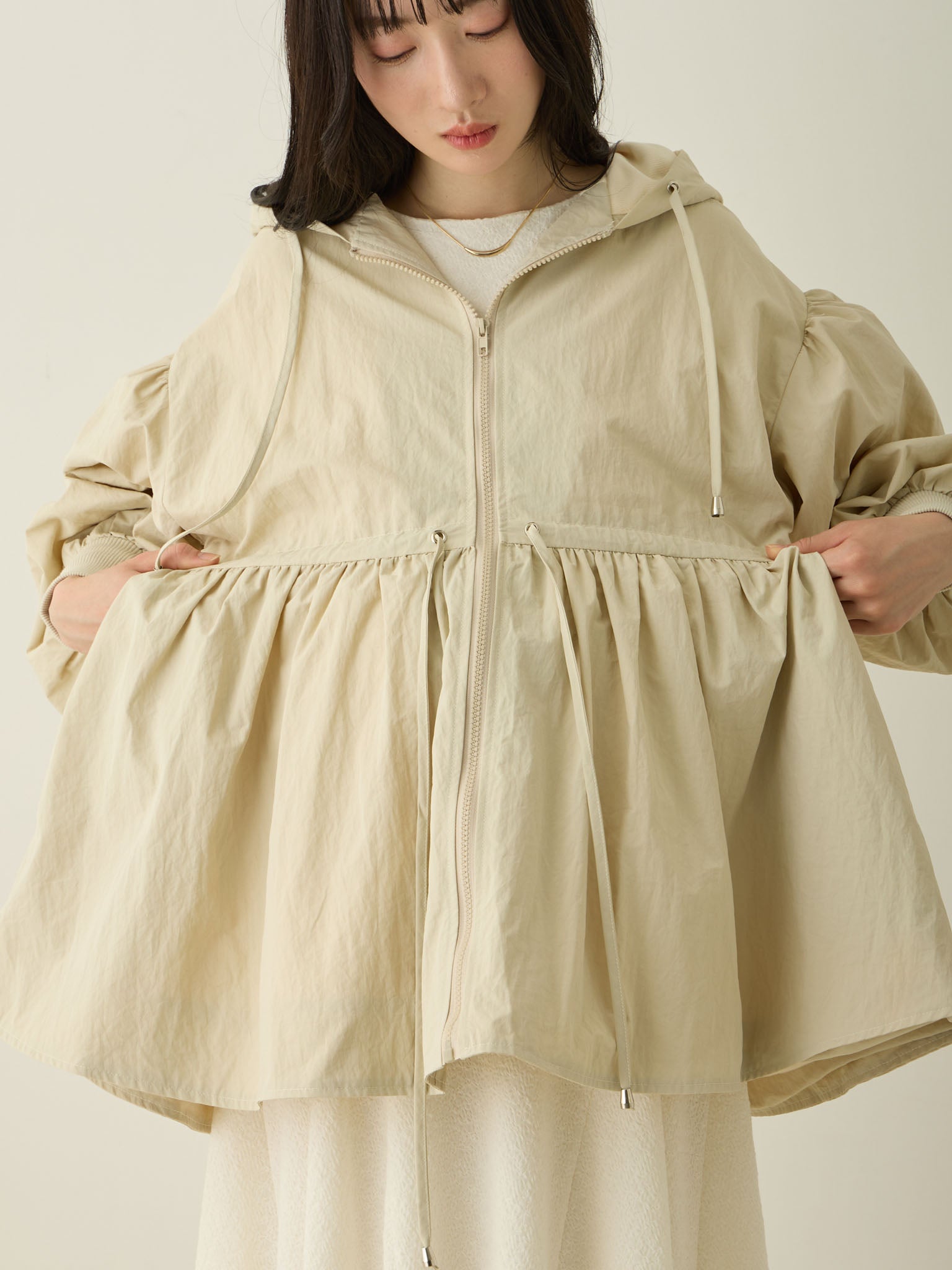 ダッカー付き　へプラムライトアウター　honono for Mom&Baby 撥水加工・ダッカー付きペプラムライトアウター Black – honono for