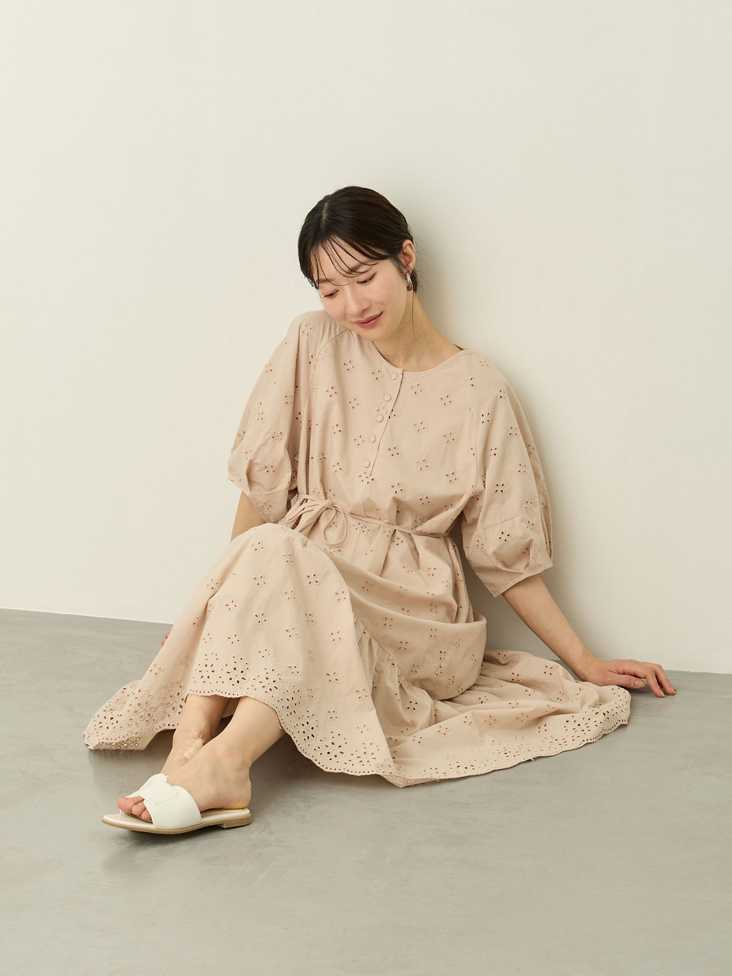 【マタニティ・授乳服】コットンレースワンピース Beige