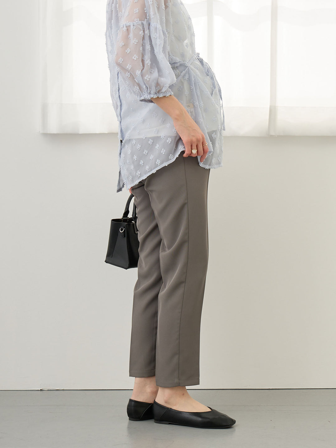 ドライタッチテーパードパンツ Gray