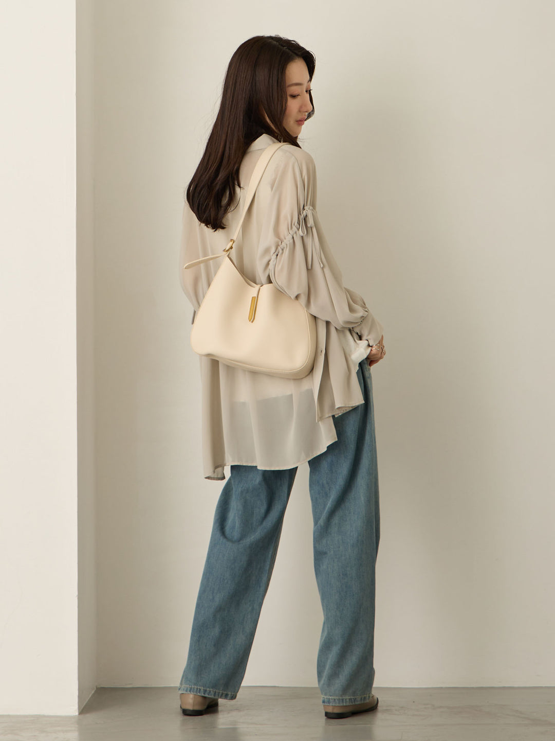 浅色牛仔长裤 蓝色