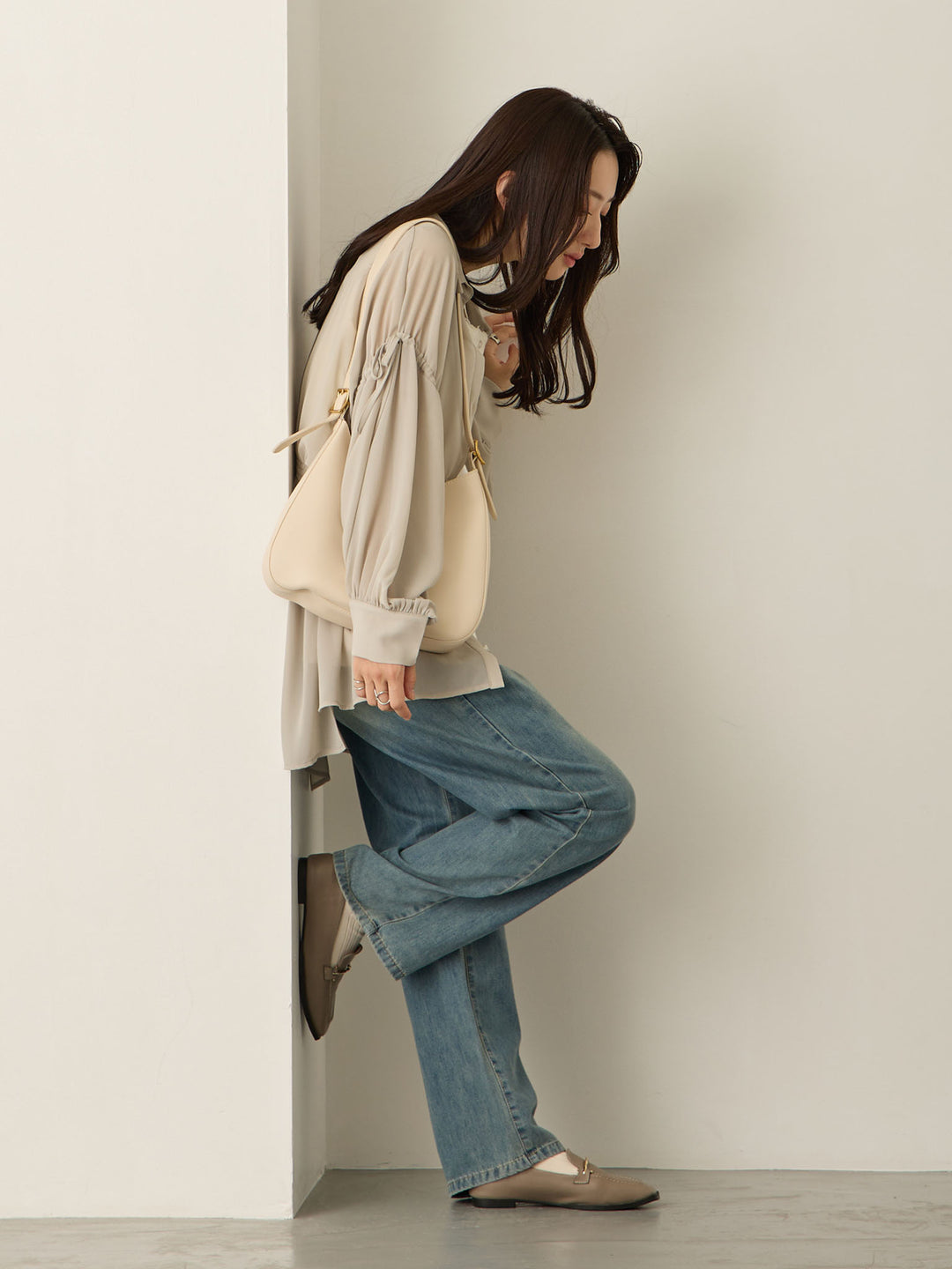 浅色牛仔长裤 蓝色