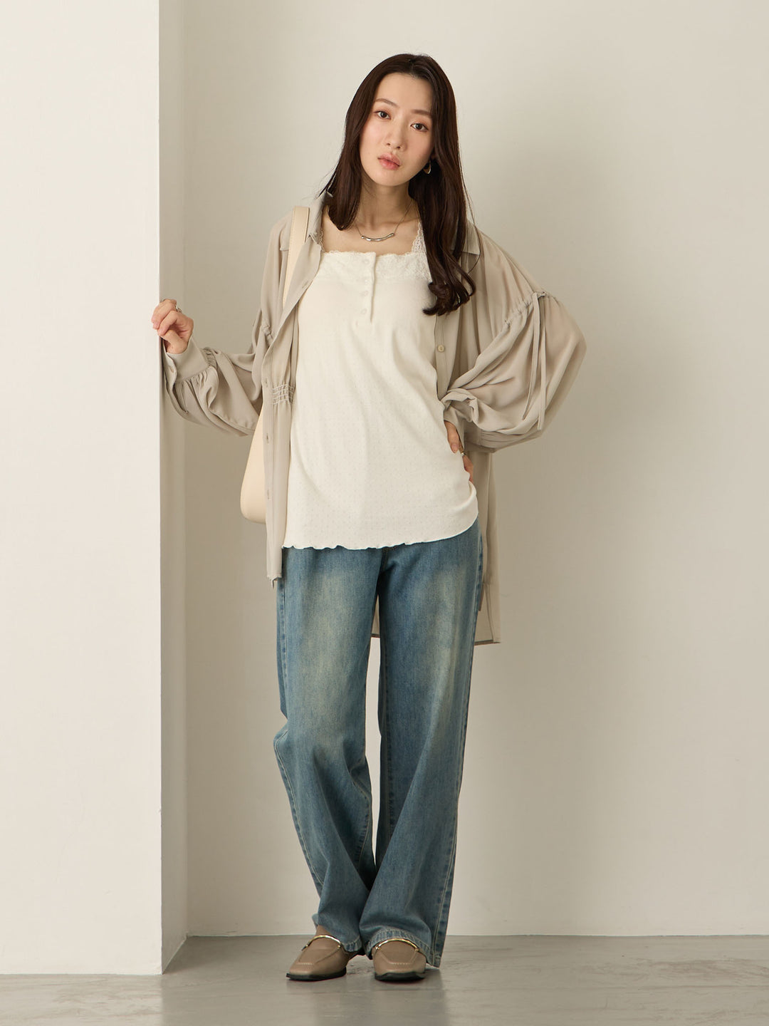 浅色牛仔长裤 蓝色