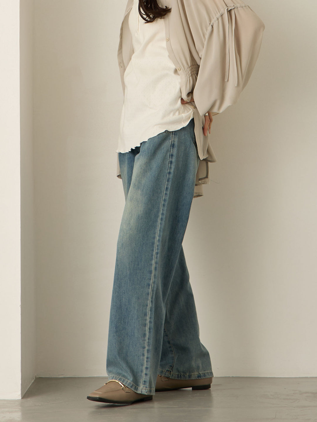 浅色牛仔长裤 蓝色