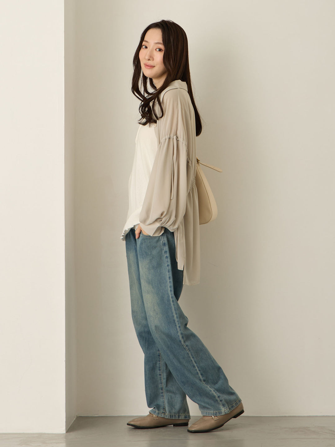 浅色牛仔长裤 蓝色