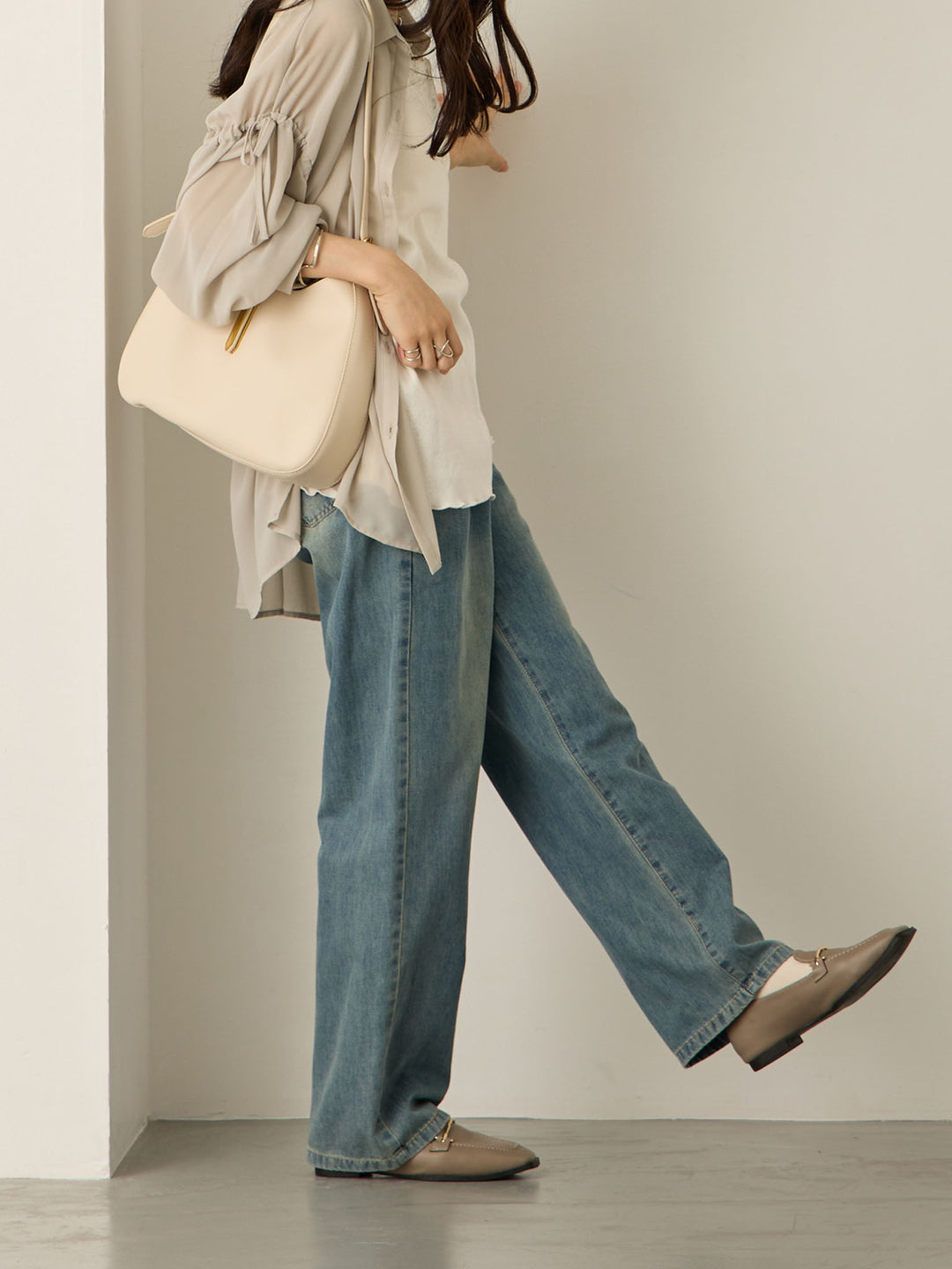 浅色牛仔长裤 蓝色