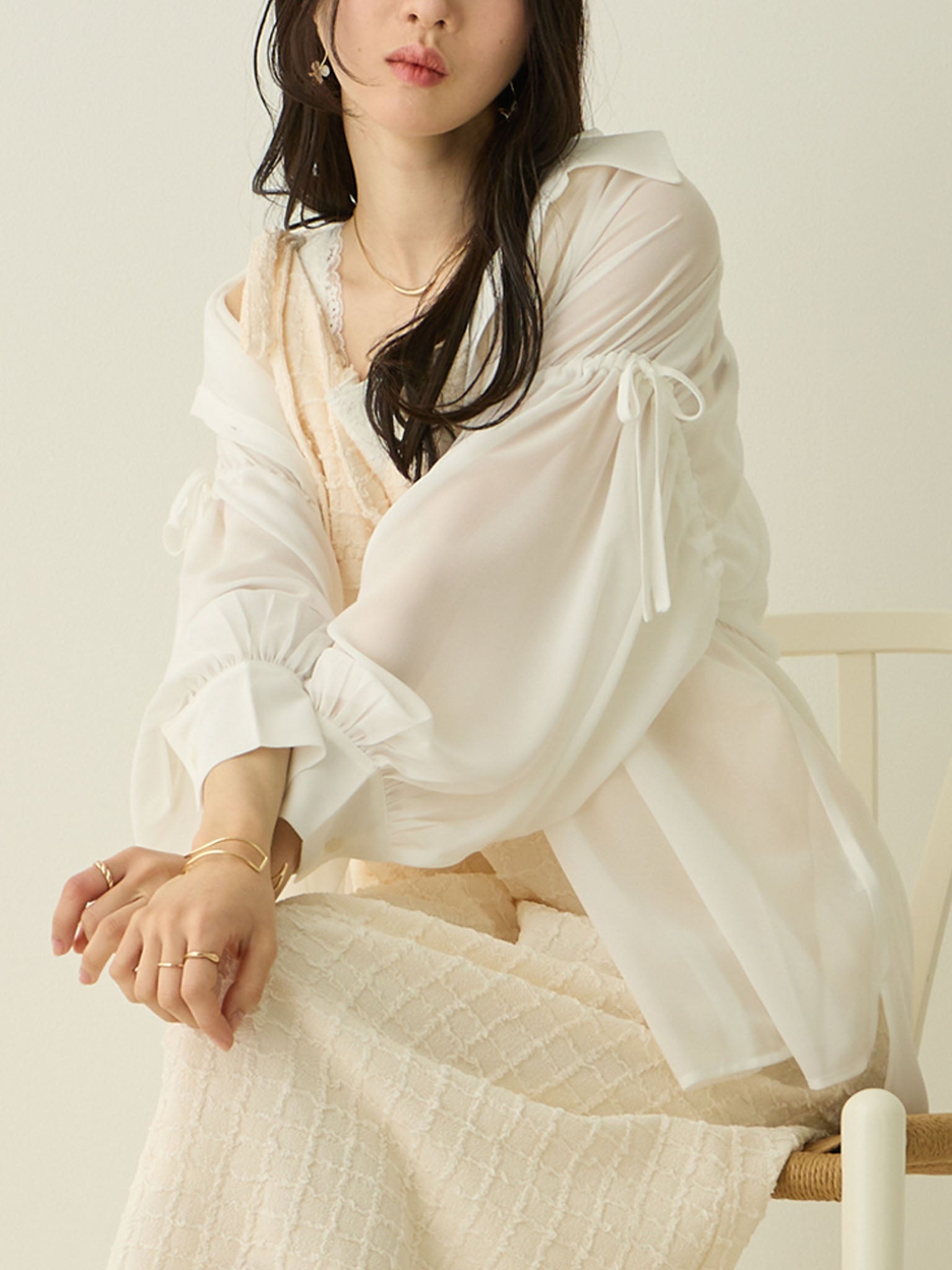 2024年冬【法人向けお歳暮】 マタニティ・授乳服】袖リボンシアーシャツ White – honono for マタニティ