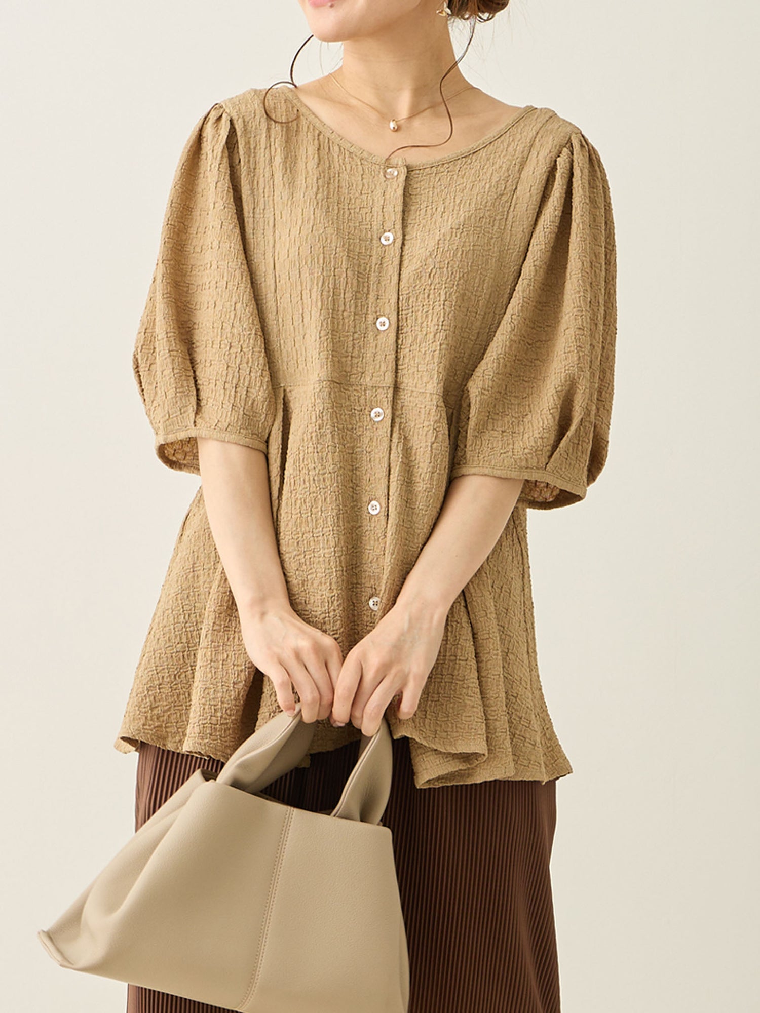 [Maternity/Nursing Wear] Embossed Peplum Blouse Beige