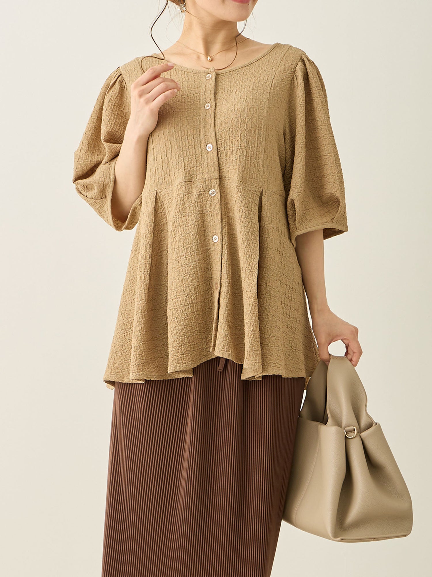 [Maternity/Nursing Wear] Embossed Peplum Blouse Beige
