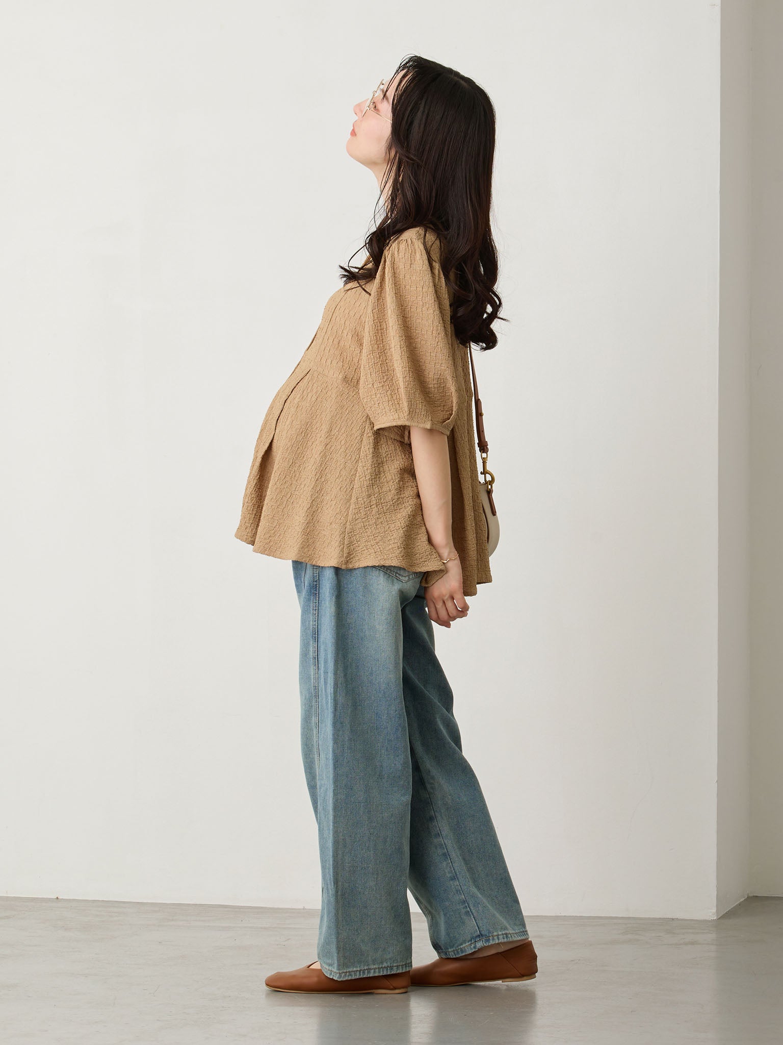 エンボスぺプラムブラウス Beige – honono for mom&baby
