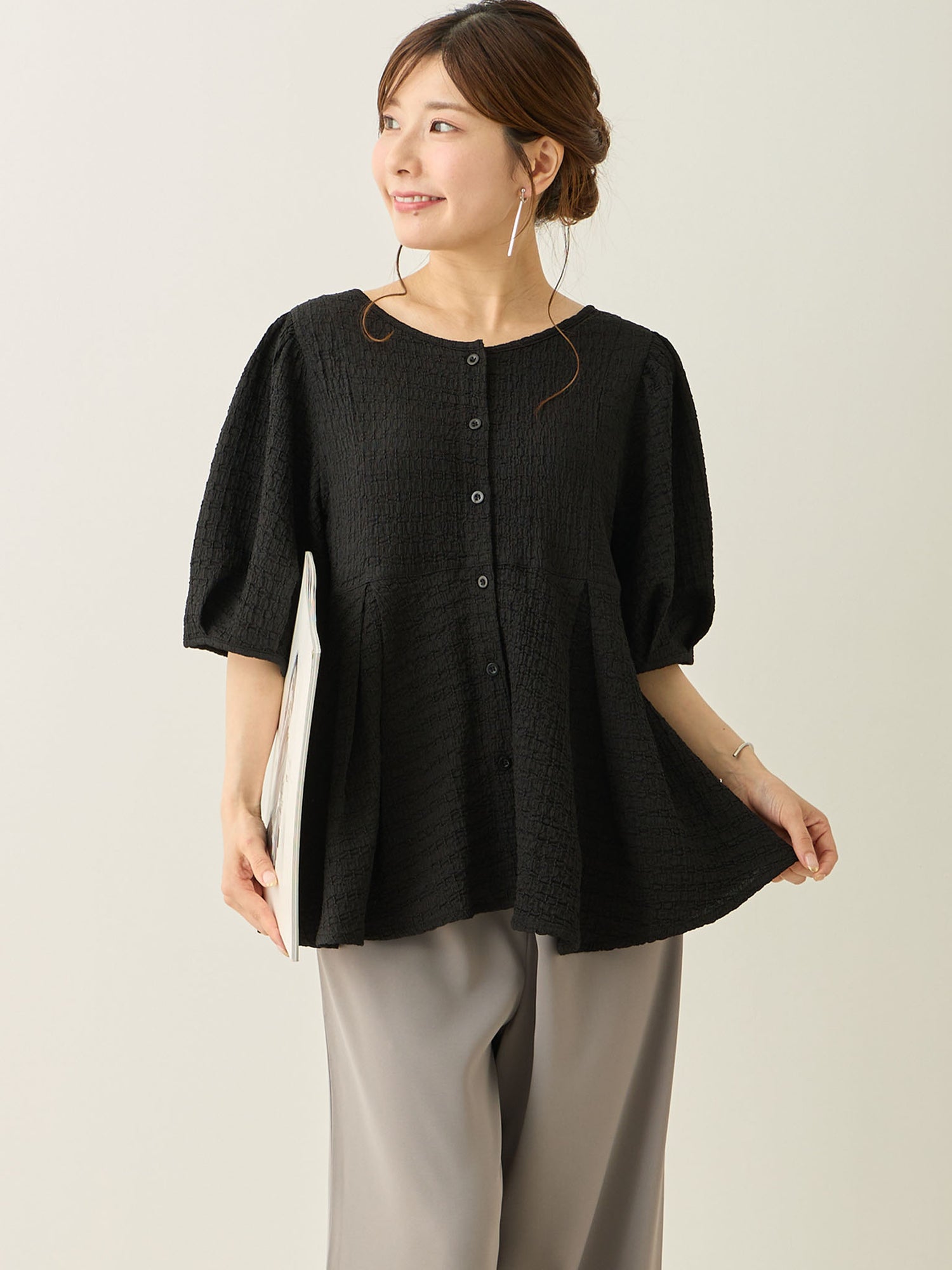 [Maternity/Nursing Wear] Embossed Peplum Blouse Black