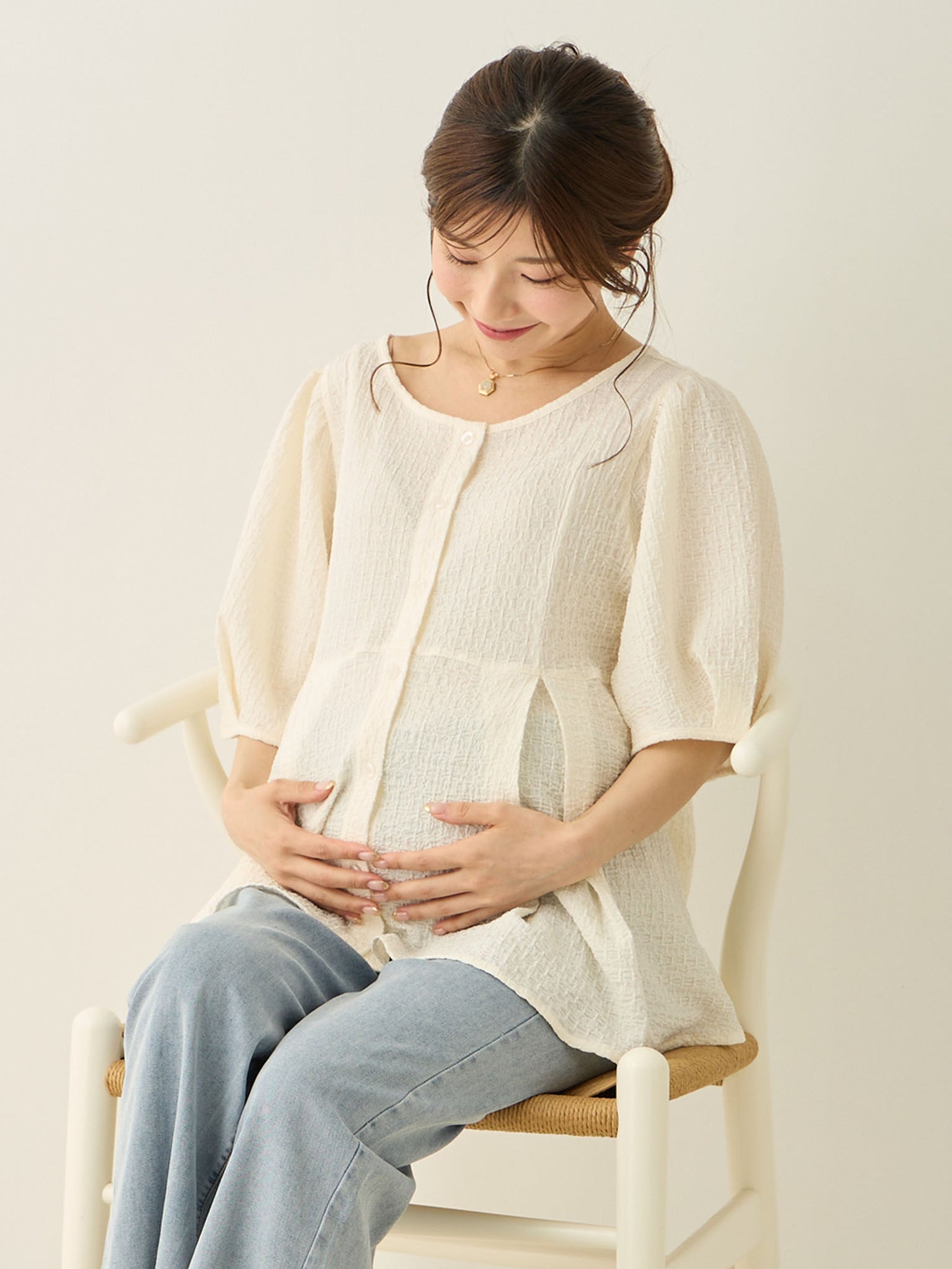 [Maternity/Nursing Wear] Embossed Peplum Blouse Ivory