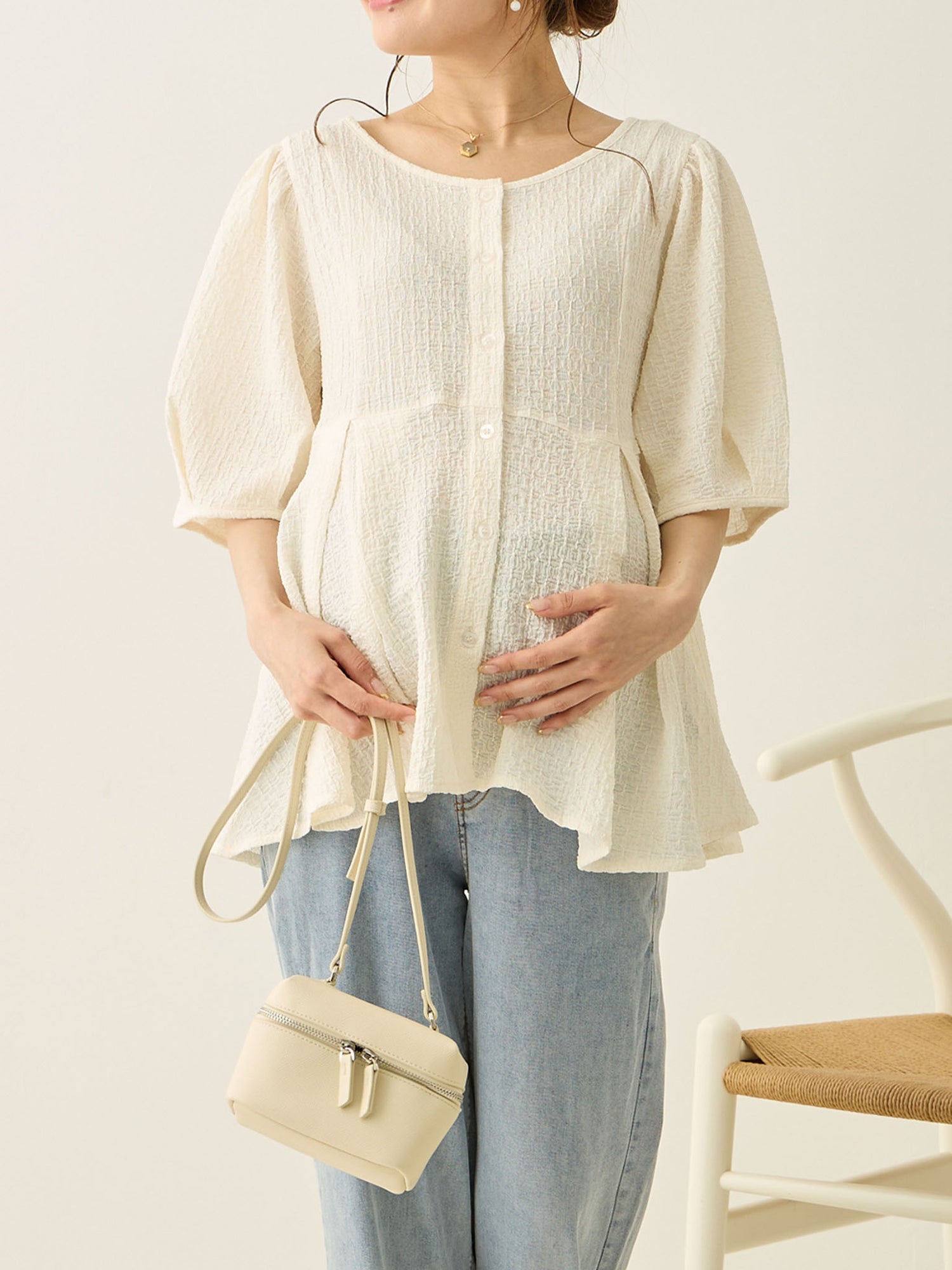 [Maternity/Nursing Wear] Embossed Peplum Blouse Ivory