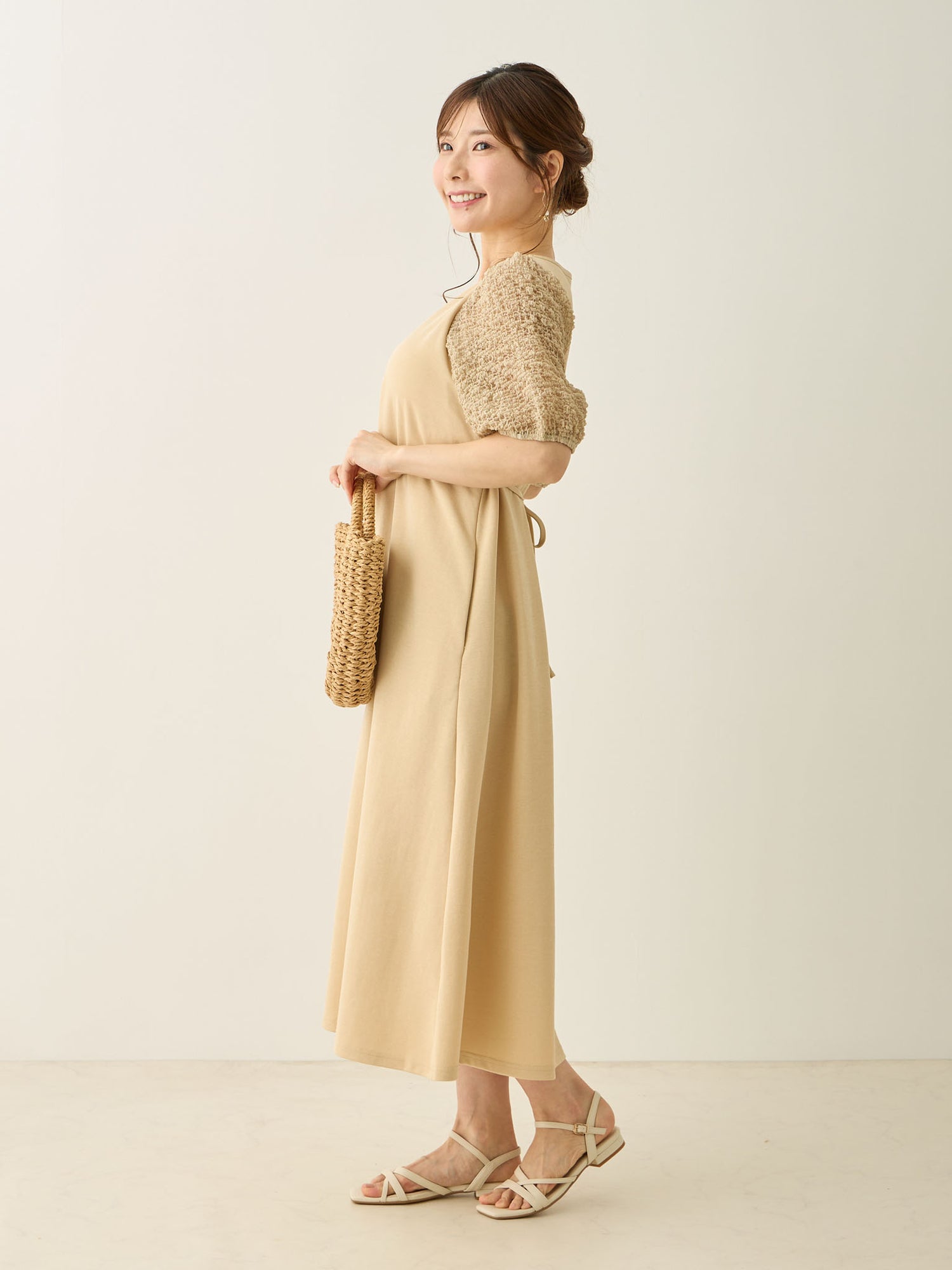 [Maternity/Nursing Wear] Cut-out dress with cups, Beige
