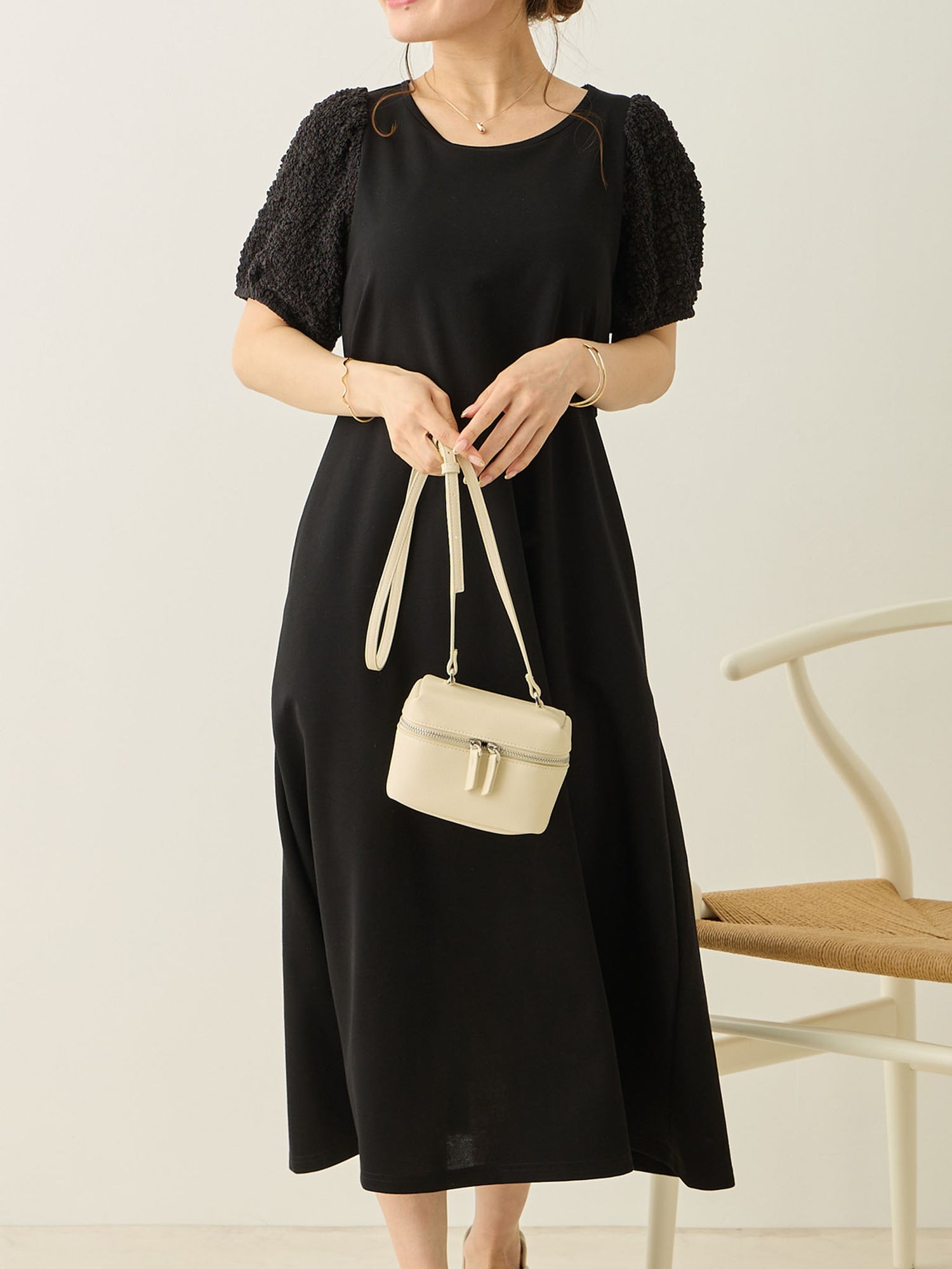 [Maternity/Nursing Wear] Cut-out dress with cups Black