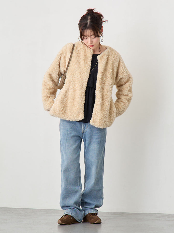 ダッカー付きフラッフィーアウター Beige