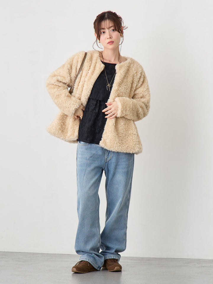 ダッカー付きフラッフィーアウター Beige