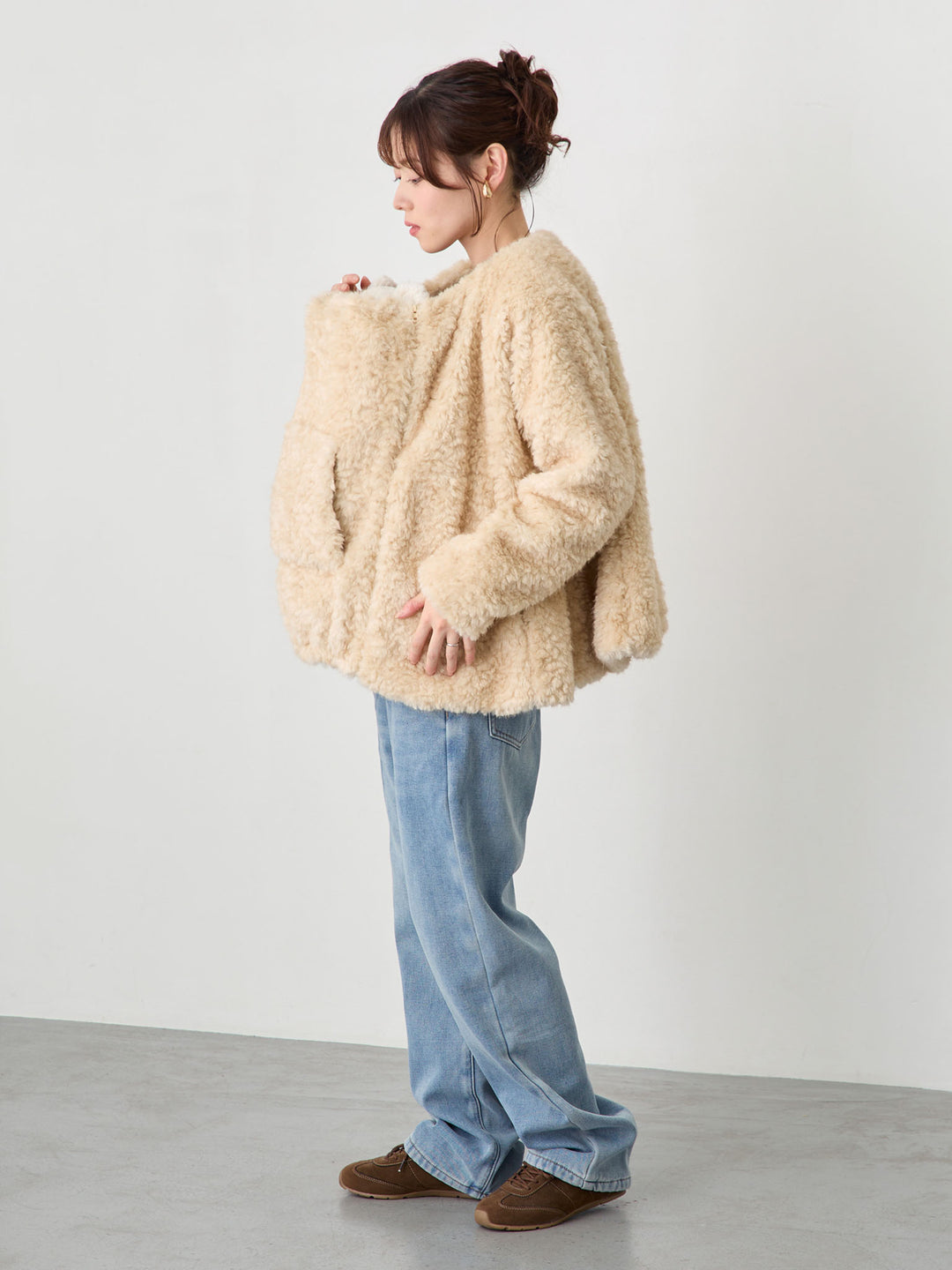ダッカー付きフラッフィーアウター Beige
