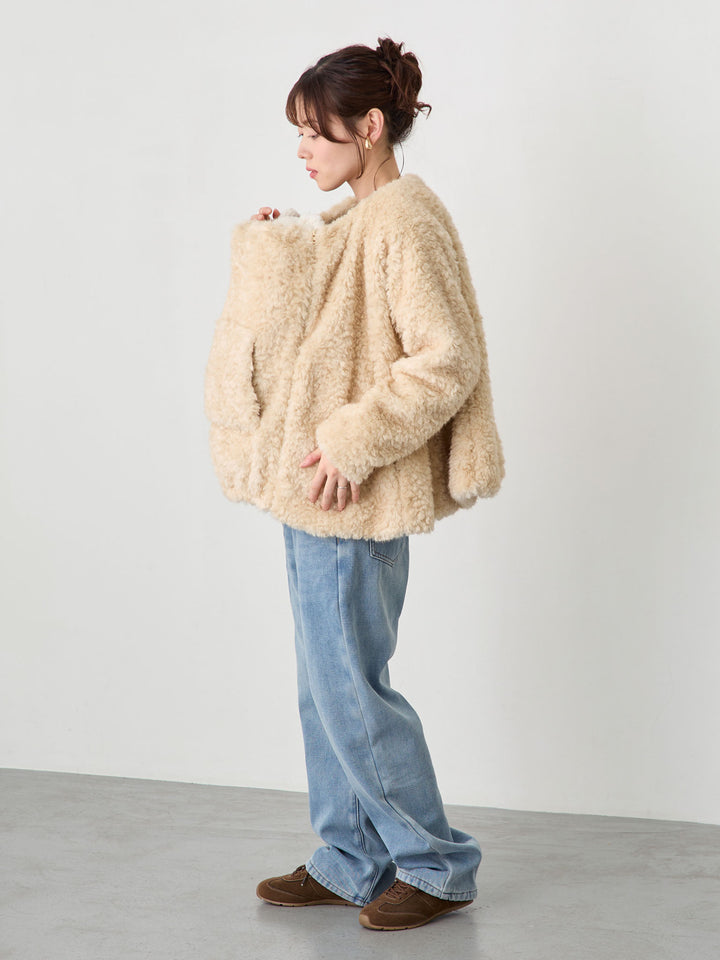 ダッカー付きフラッフィーアウター Beige