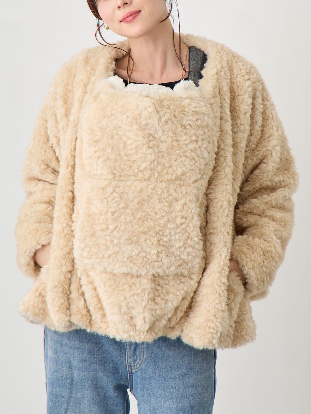 ダッカー付きフラッフィーアウター Beige