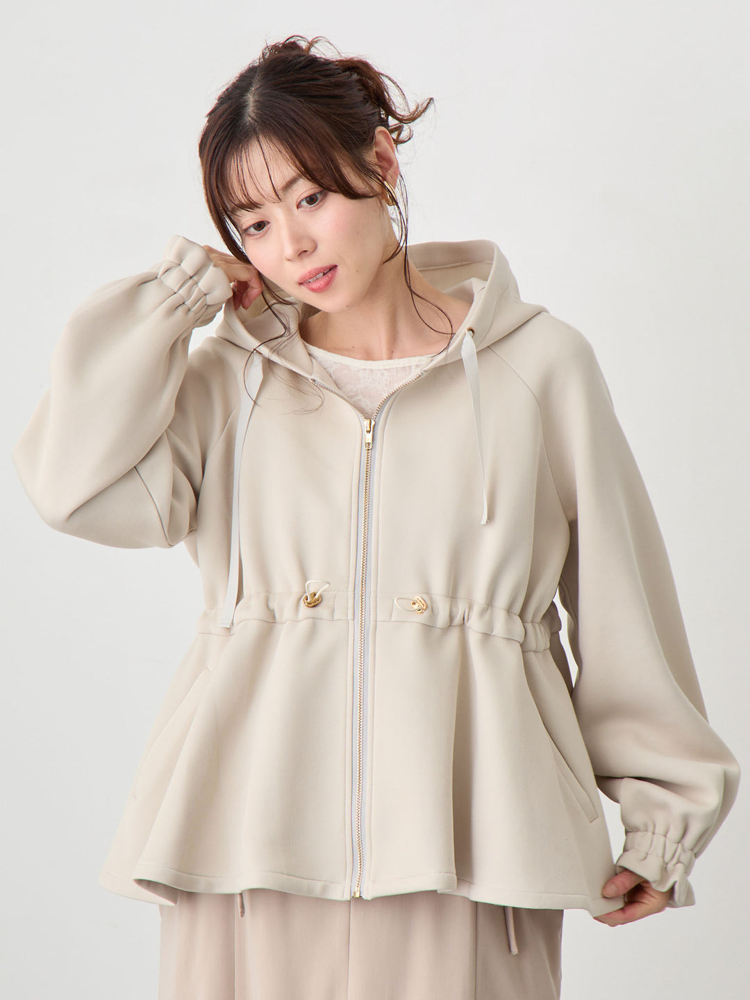 ダッカー付きダンボールライトアウター Beige