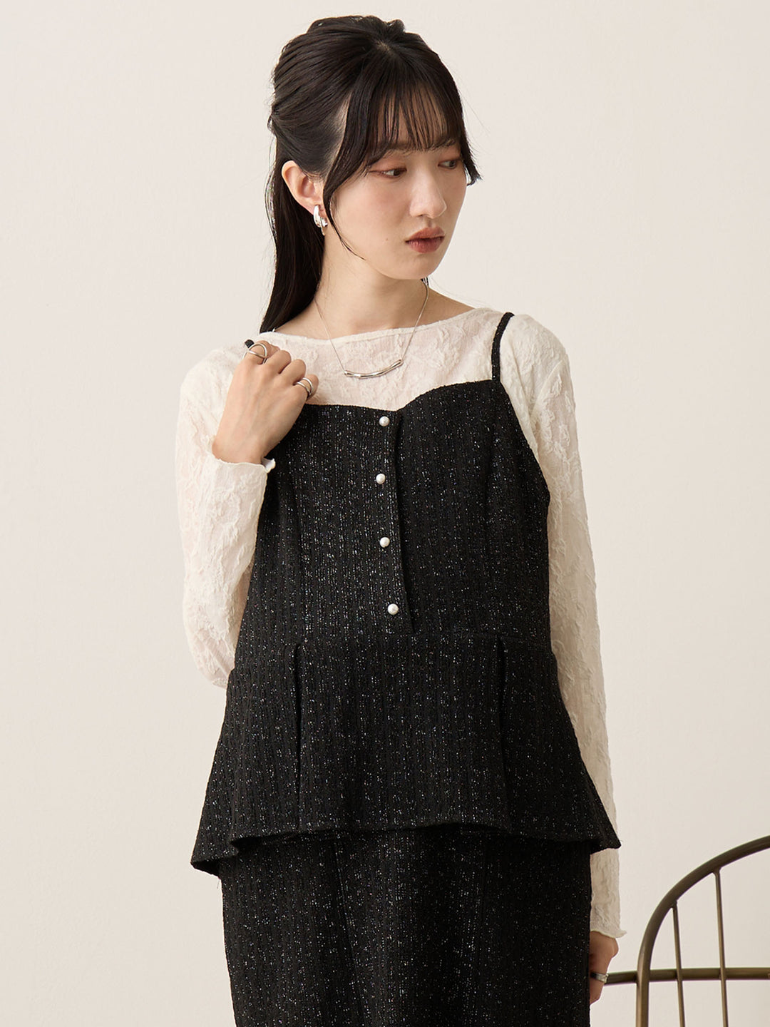 象牙色花朵提花上衣