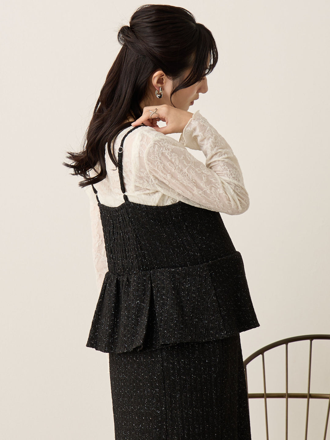 象牙色花朵提花上衣