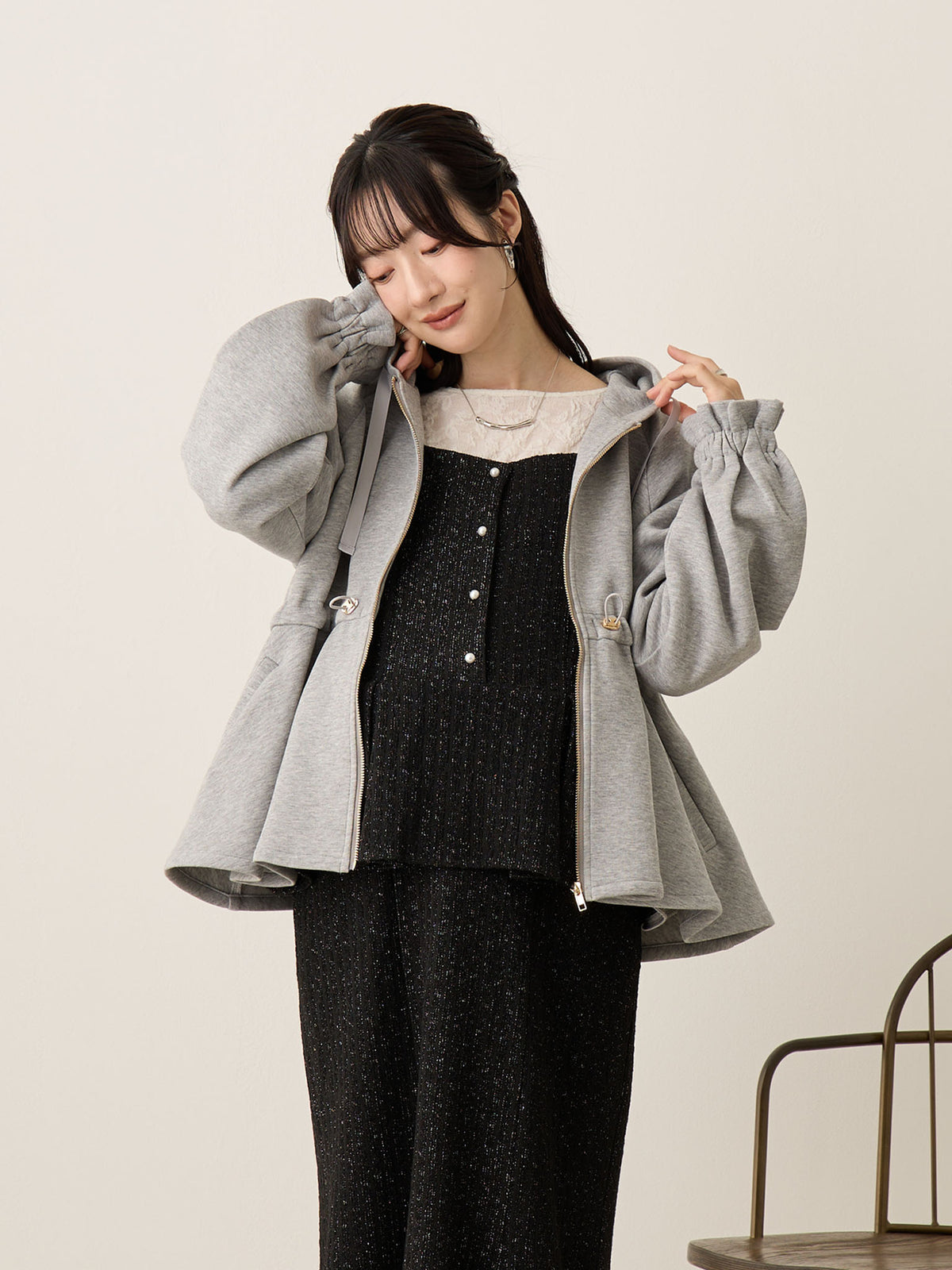 ダッカー付きダンボールライトアウター Gray