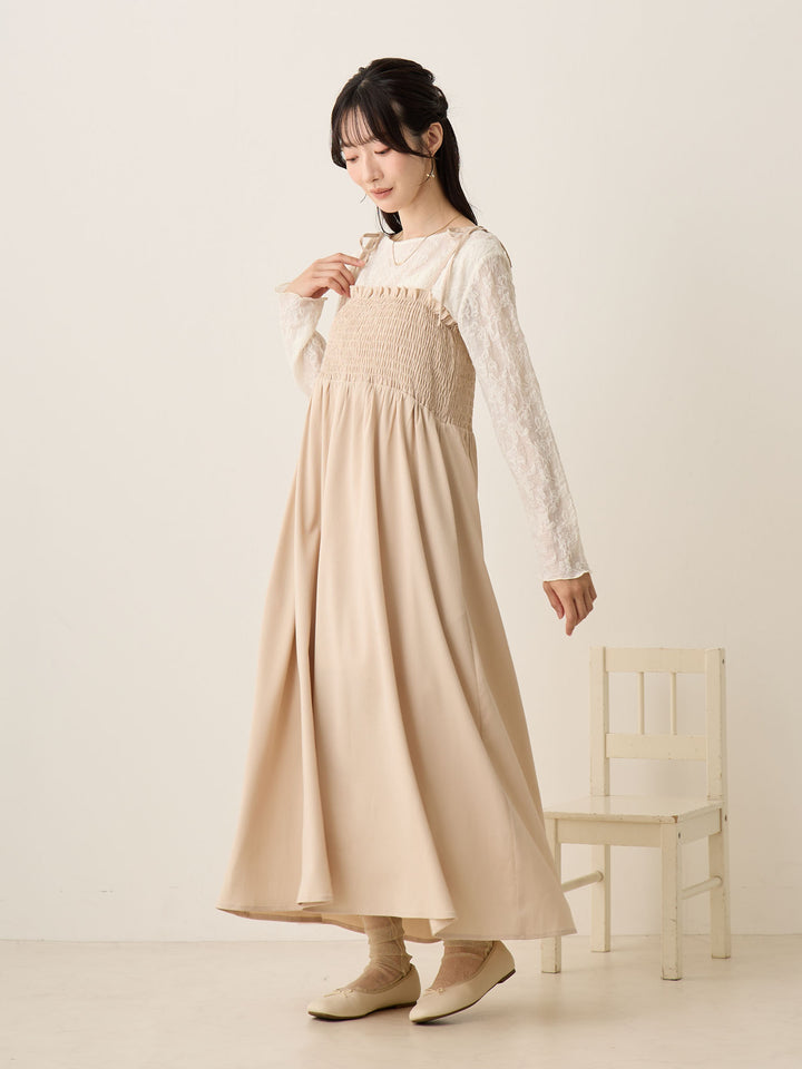 象牙色花朵提花上衣