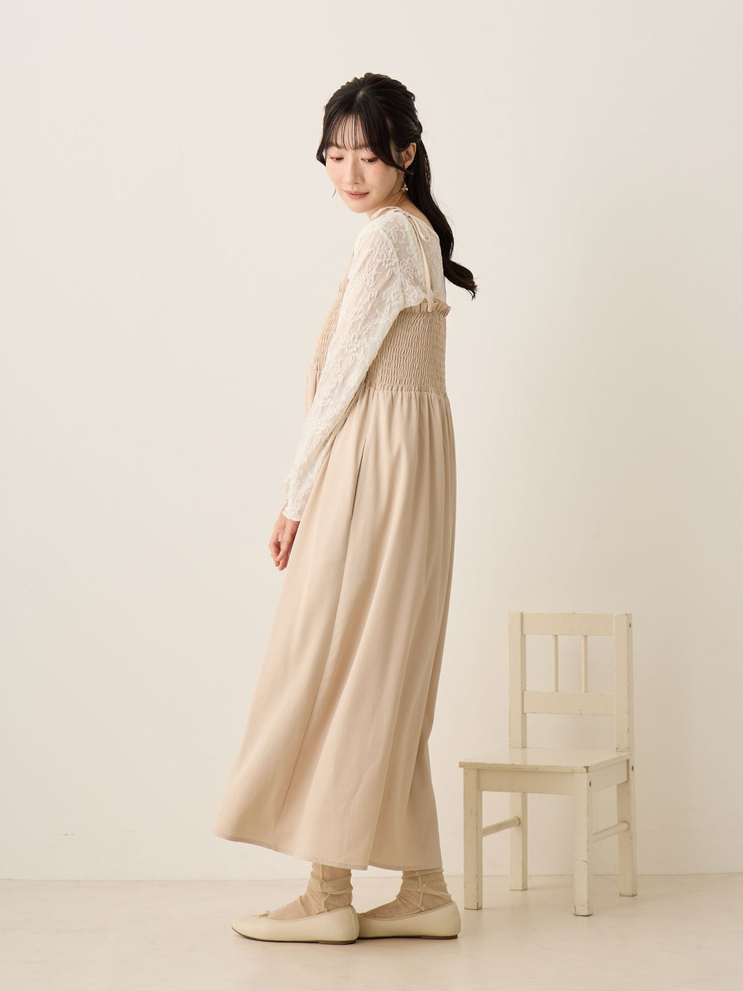 象牙色花朵提花上衣