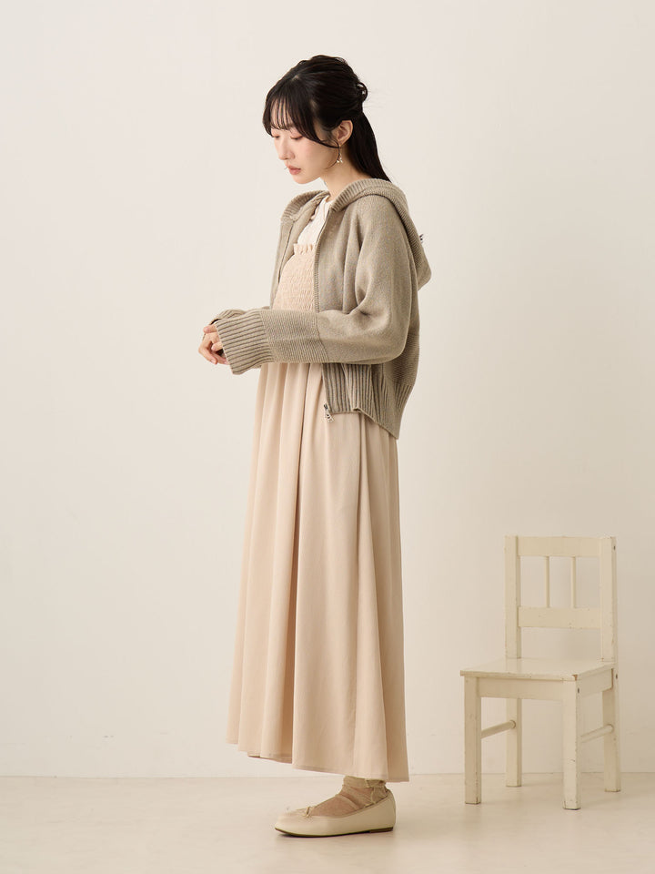 米色褶饰吊带连衣裙