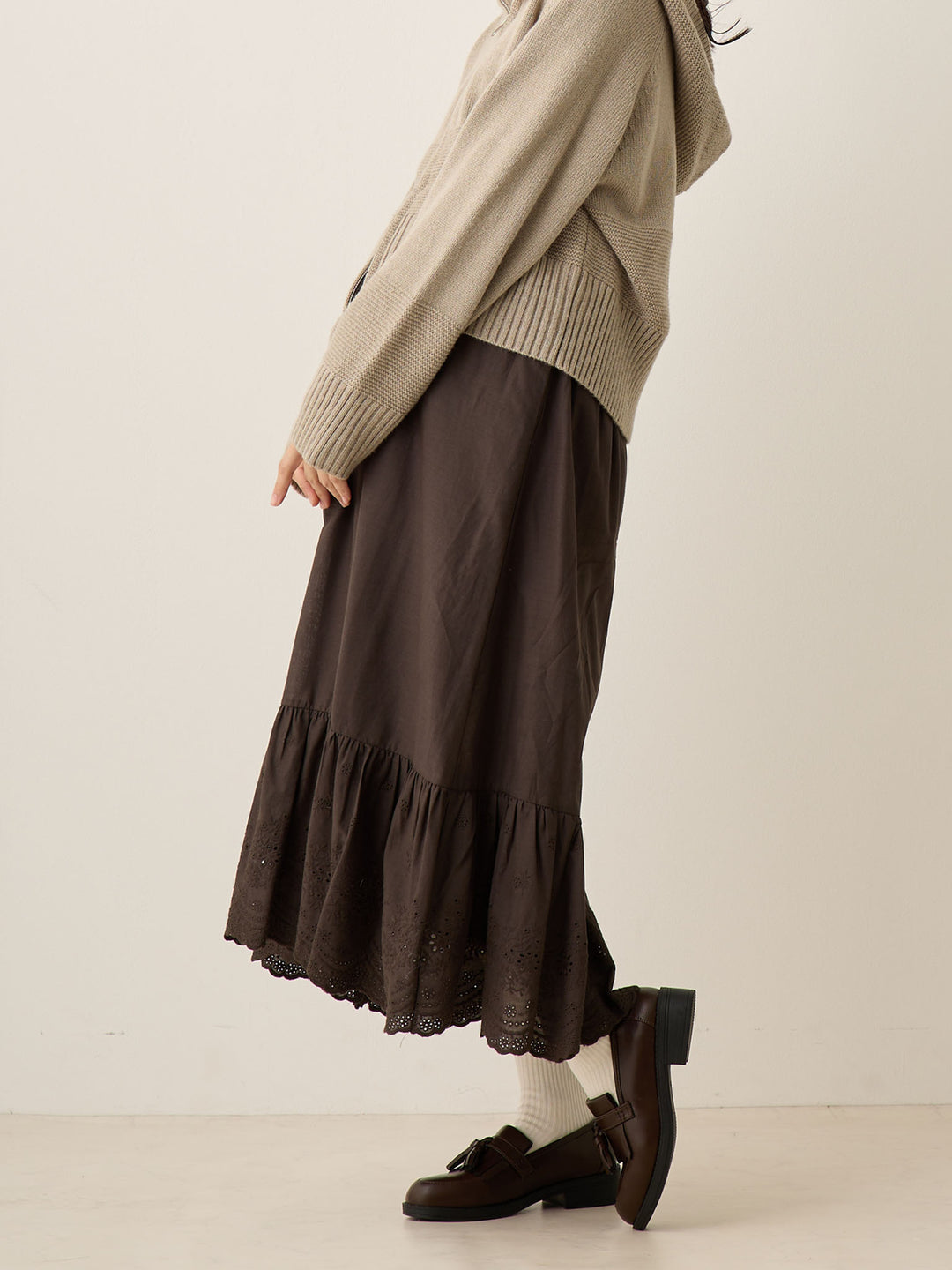 炭灰色棉质蕾丝裙