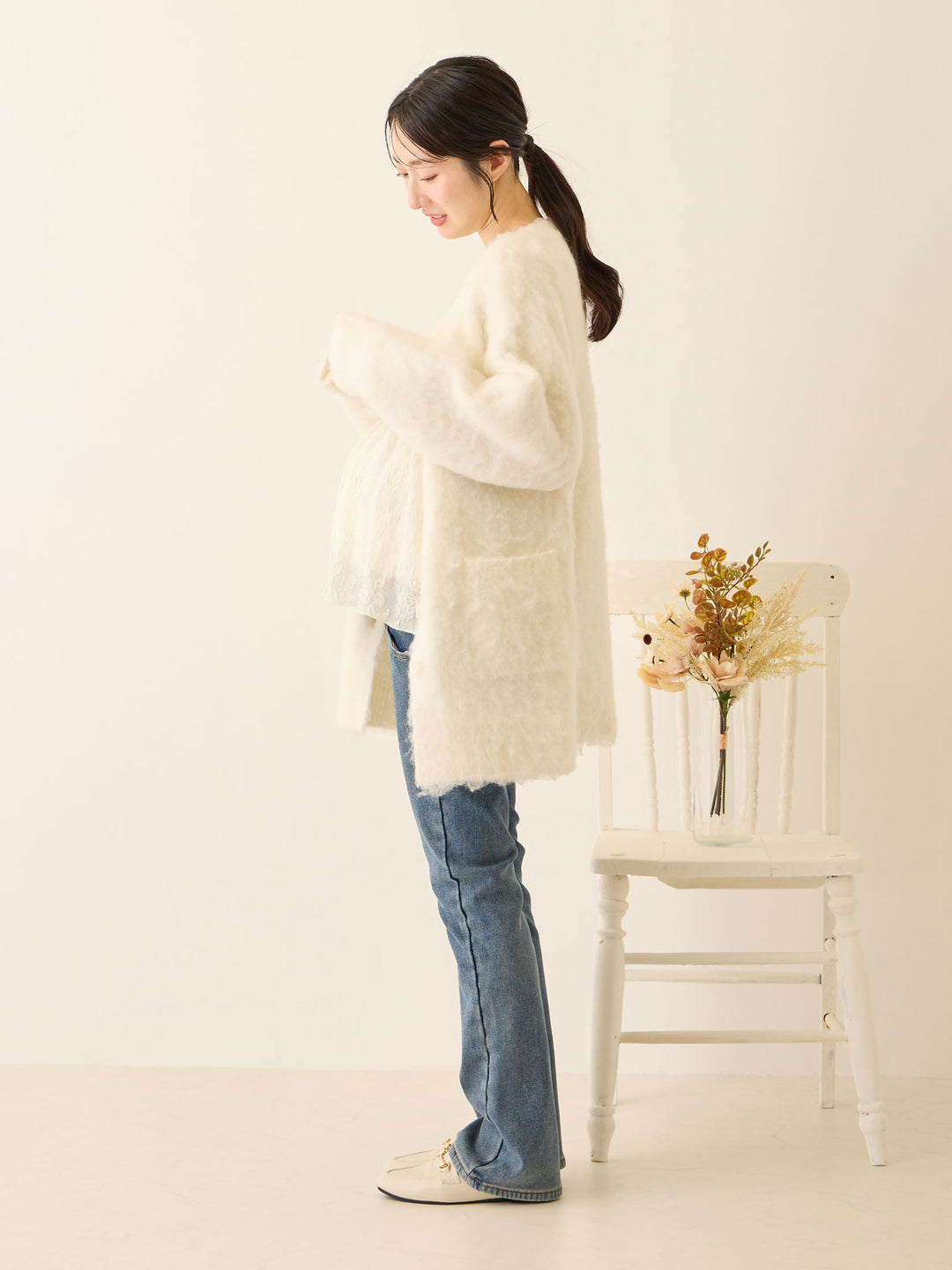 象牙色花朵提花上衣