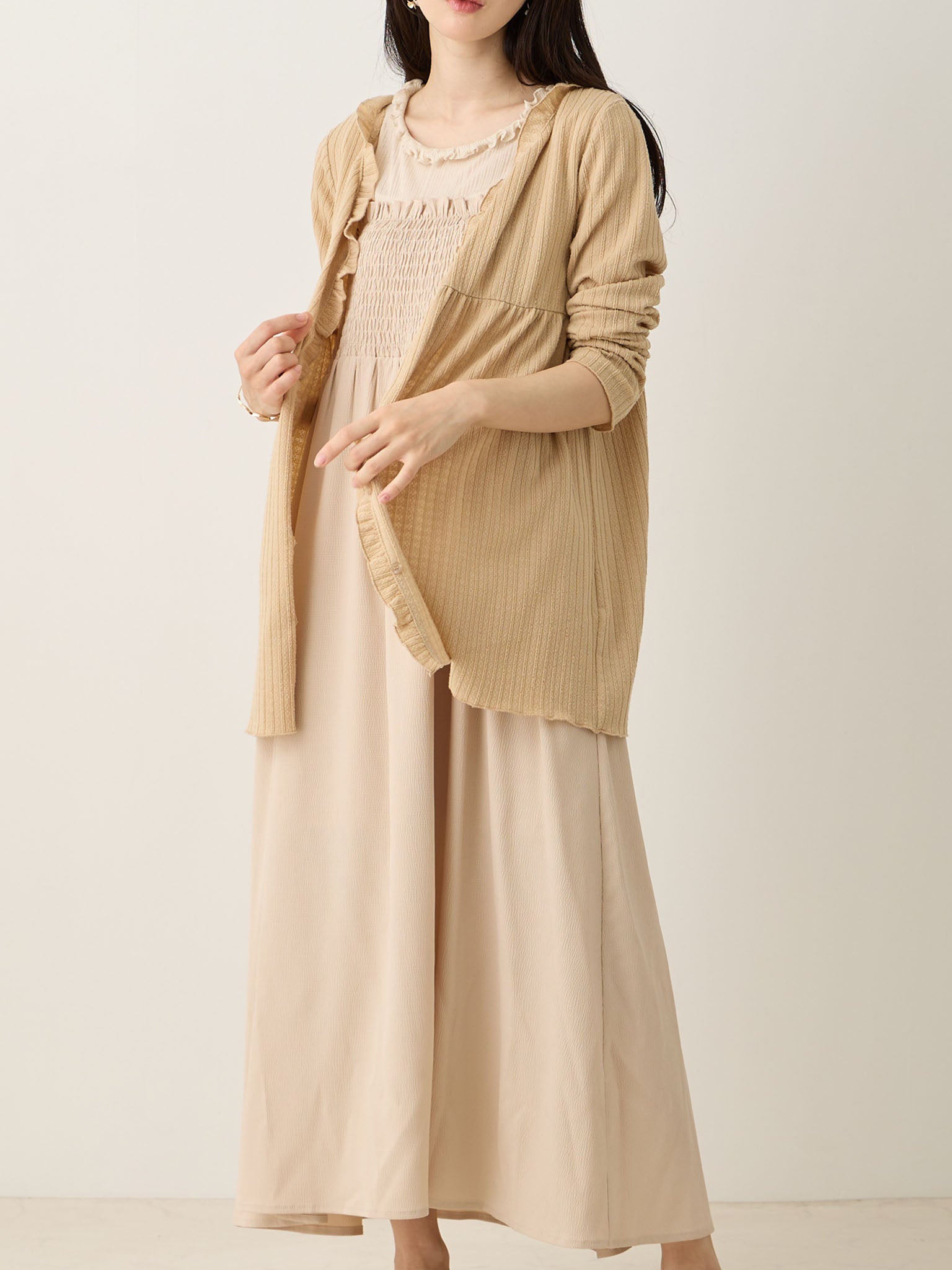 シャーリングキャミワンピース Beige – honono for mom&baby