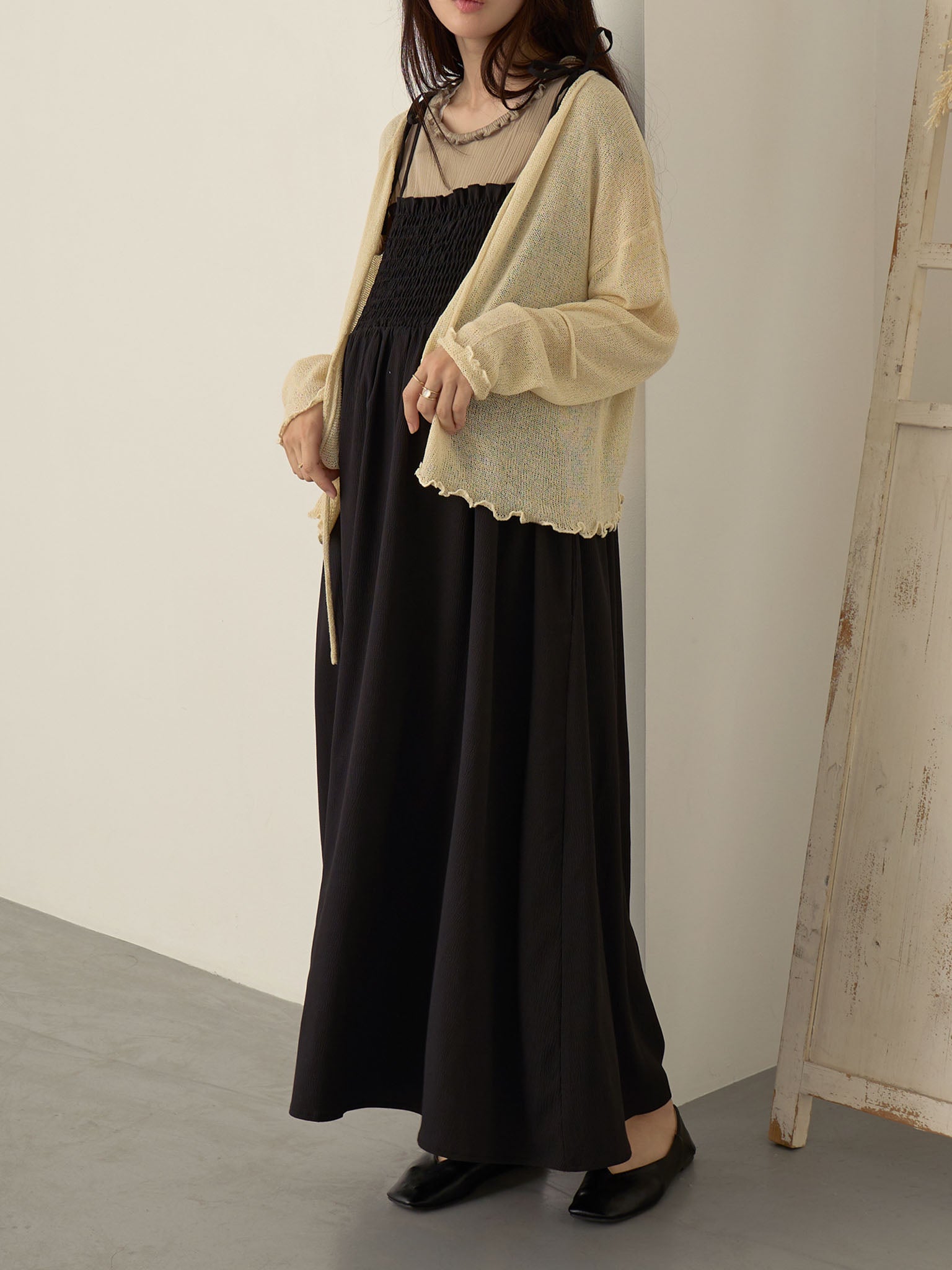 honeymihoney♡キャミソールワンピース　ブラック　ウォッシャブル アー・ヴェ・ヴェ a.v.v 【マシンウォッシャブル】タックフレア