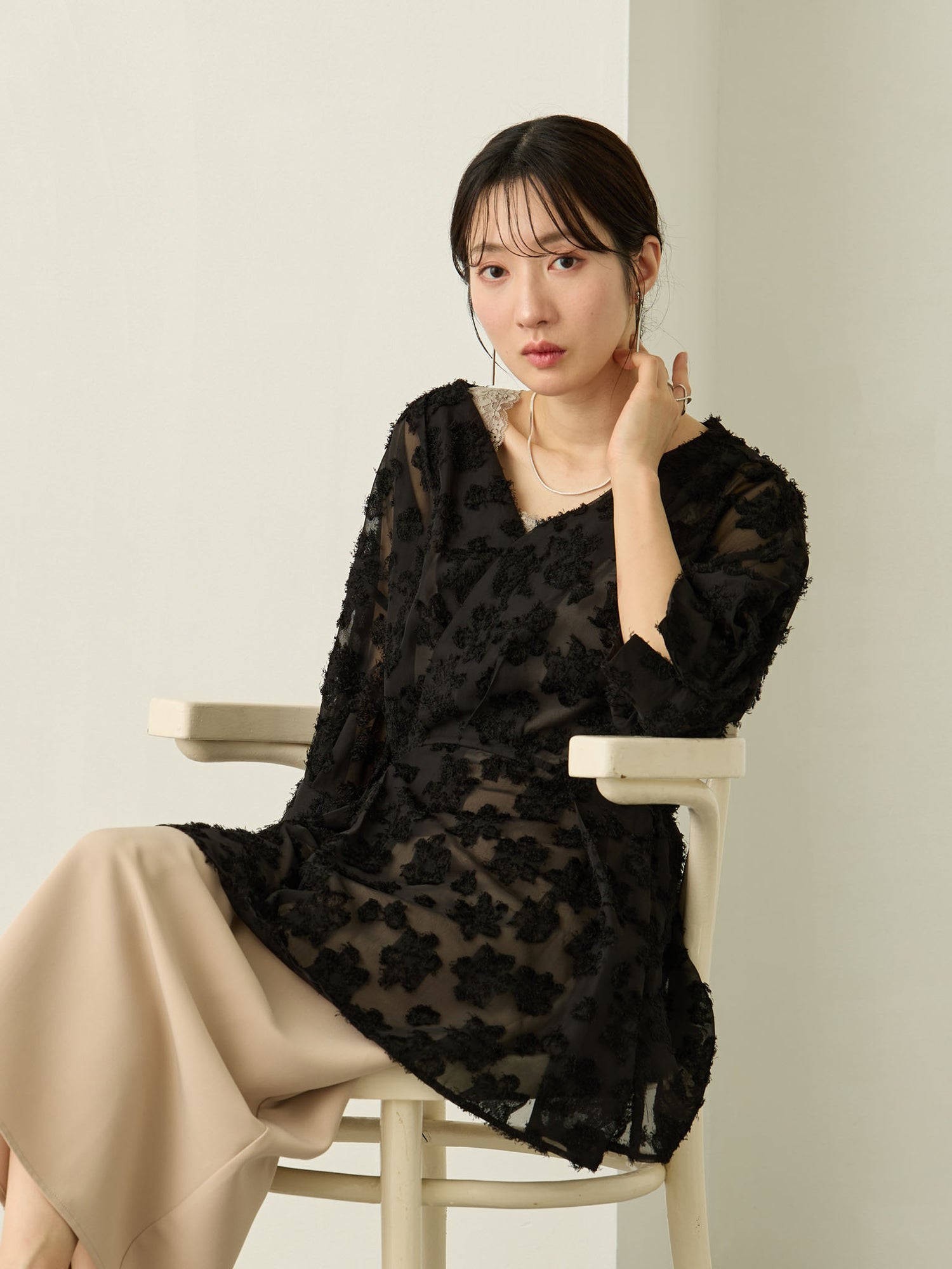 フェザーぺプラムブラウス Black