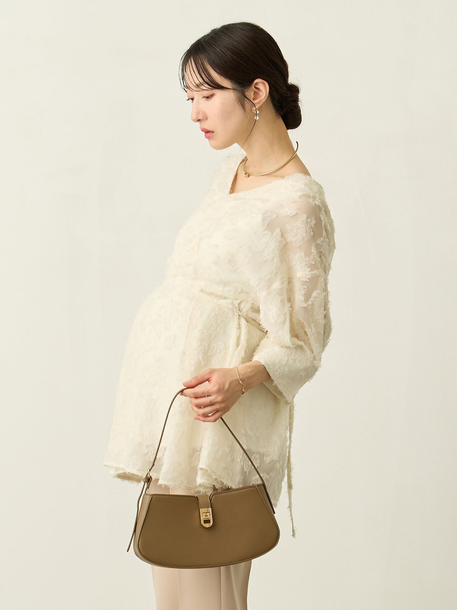 heve PEONY ペプラムブラウス フェザーぺプラムブラウス Ivory – honono for mom&baby