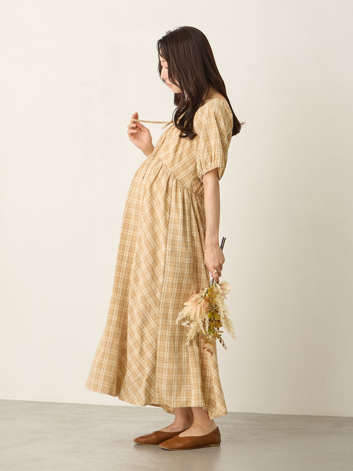 米色泡泡袖格纹连衣裙