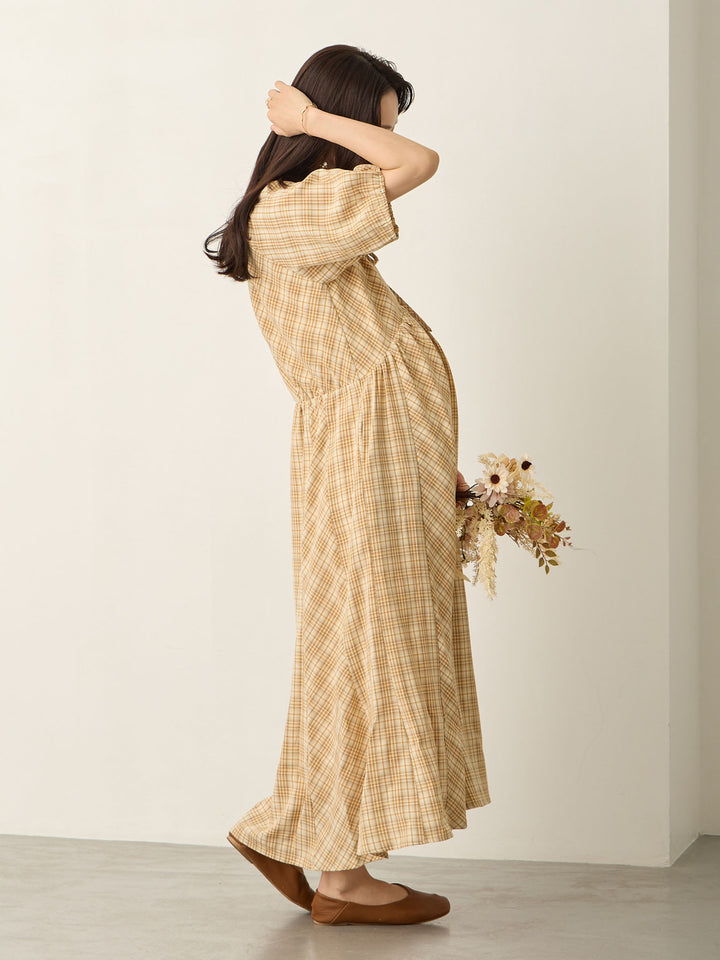 米色泡泡袖格纹连衣裙