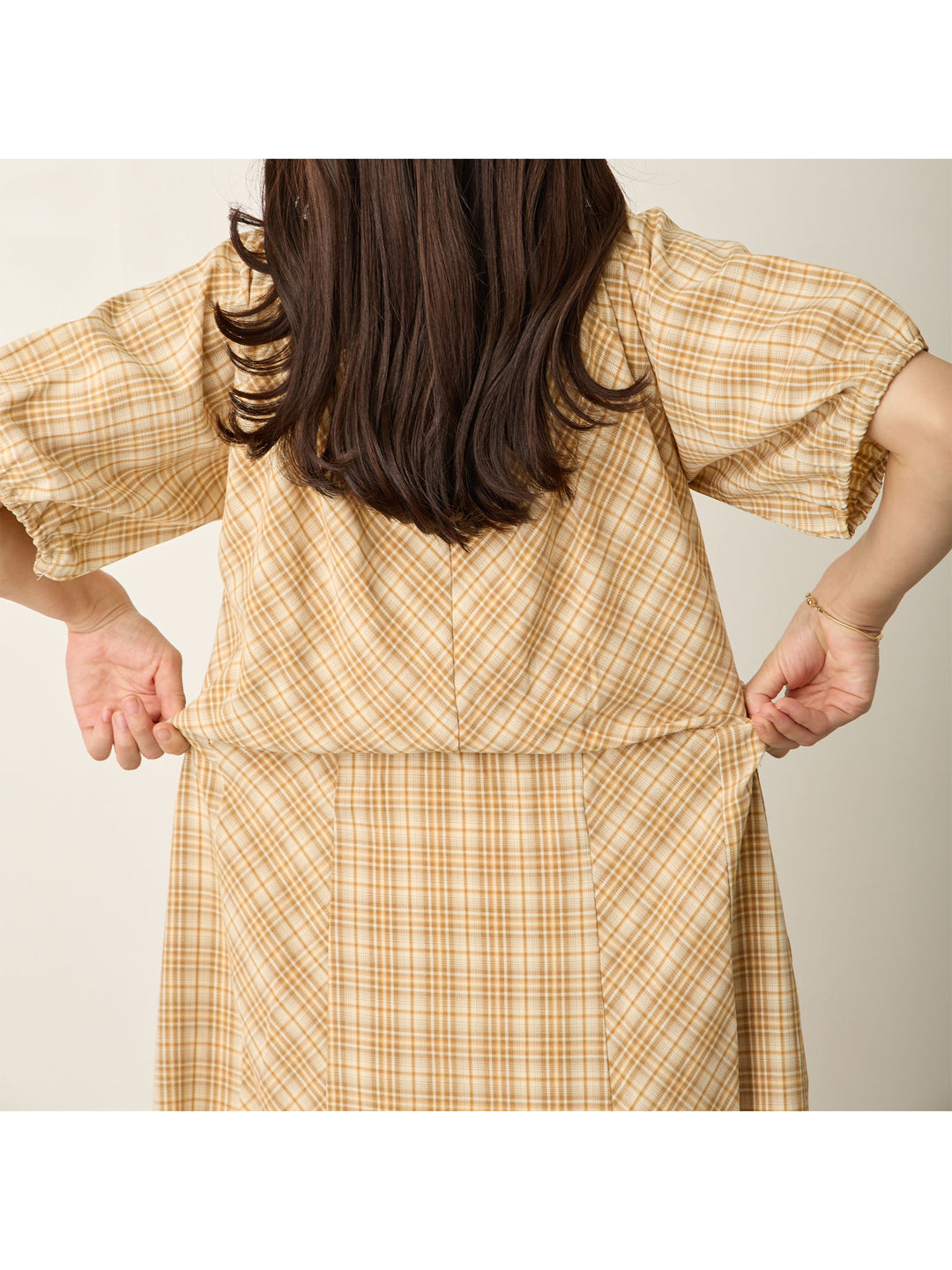 泡泡袖格纹连衣裙 棕色