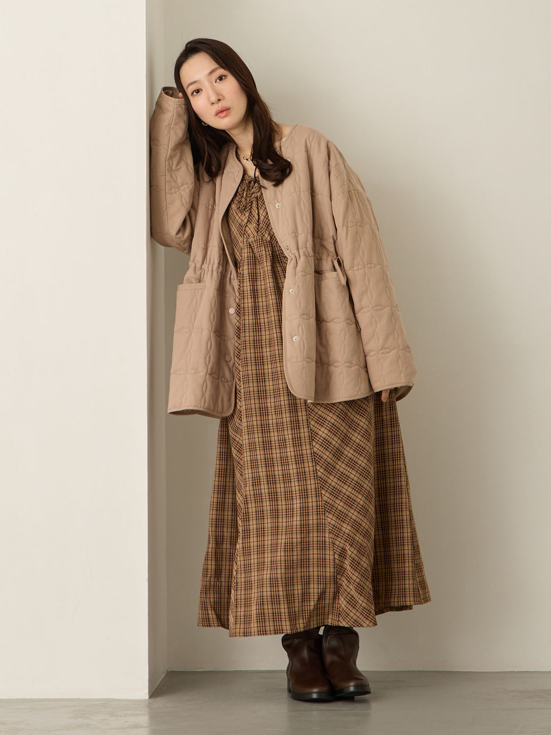 原创绗缝外套，采用鸭绒灰