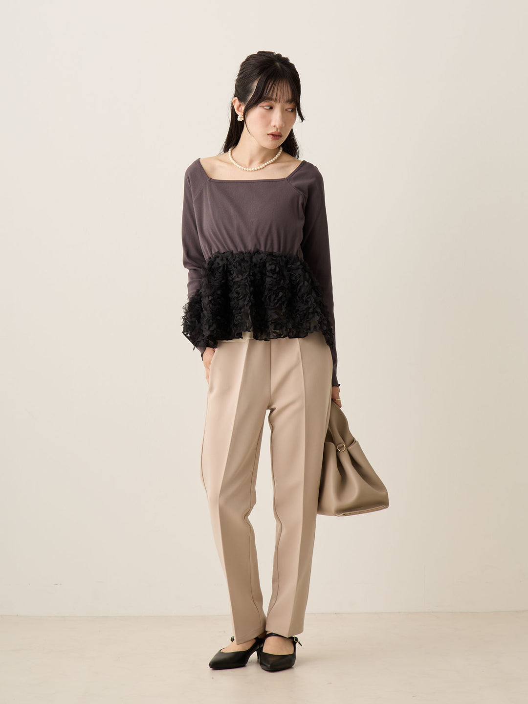 セレモニー対応・美脚見えマタニティテーパードパンツ Beige