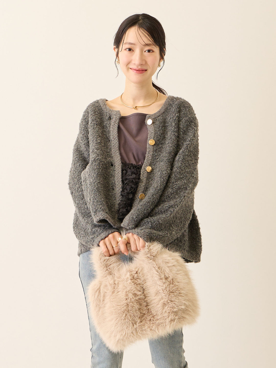 炭灰色薄纱荷叶边上衣