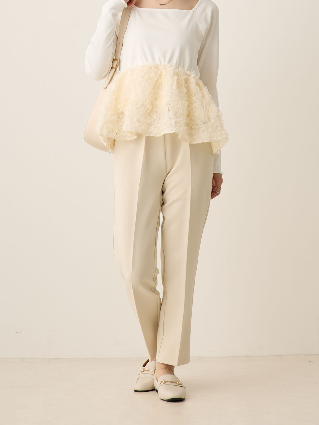 适合仪式，孕妇锥形裤，让您的双腿看起来很漂亮，象牙色