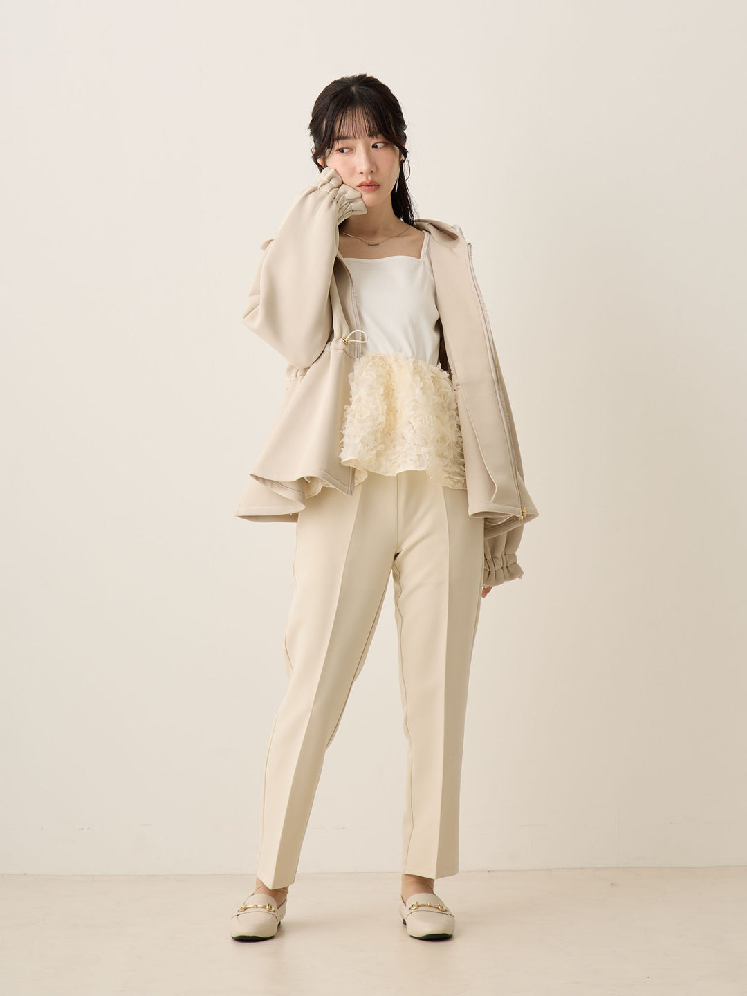 ダッカー付きダンボールライトアウター Beige