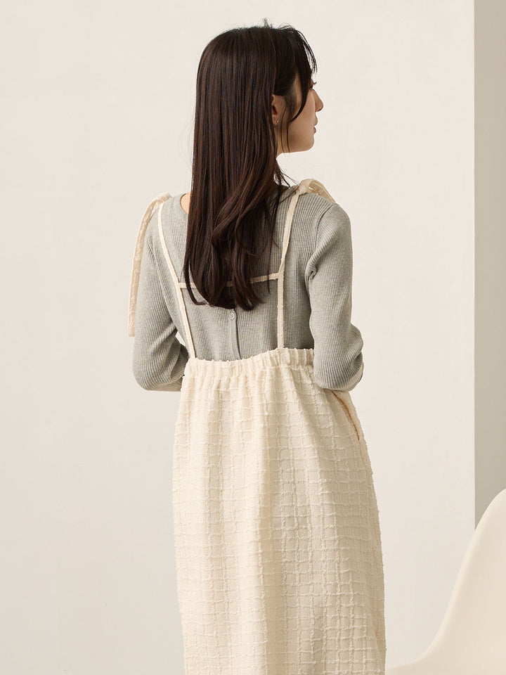 象牙色肩带吊带连衣裙