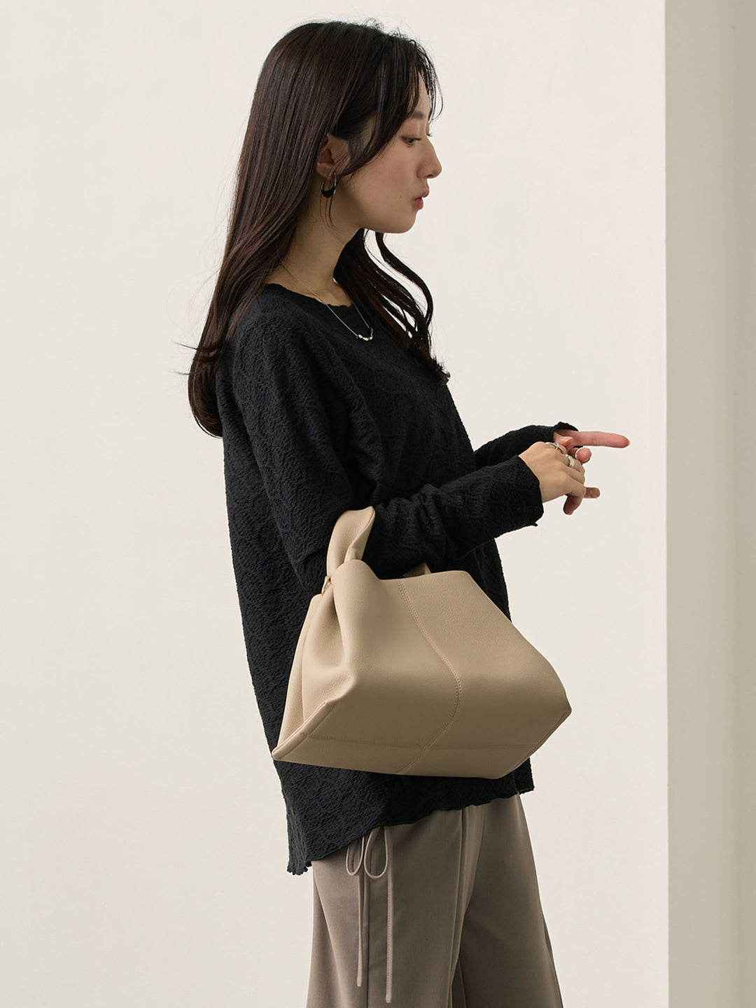 メローデザイントップス Black