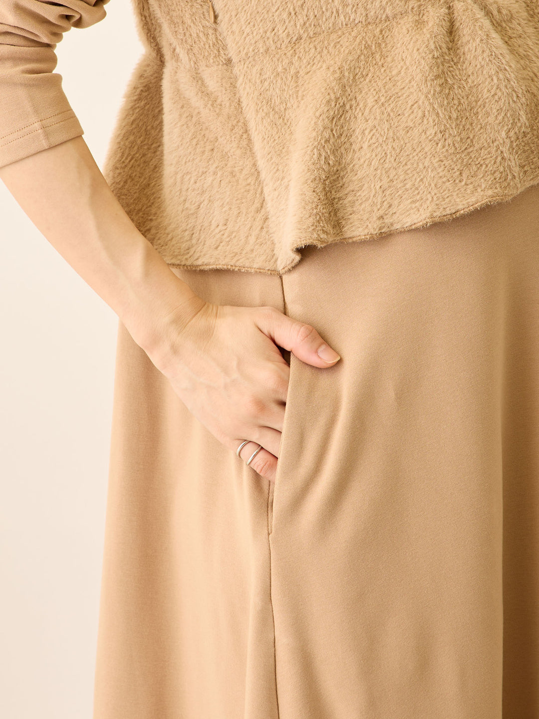 ビスチェドッキング起毛ワンピース Charcoal