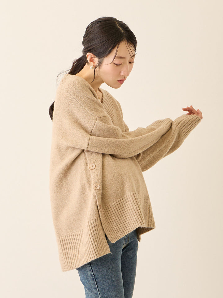 Vネックゆるニットトップス Beige